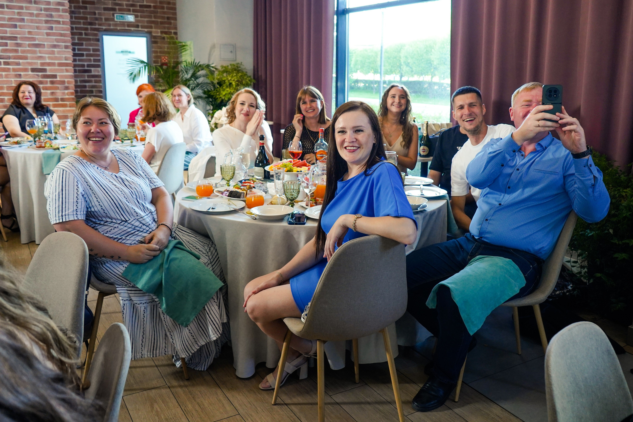 Выпускной вечер, гимназия № 40, 9 класс. Семейный и портретный фотограф в Екатеринбурге Анна Лобанова