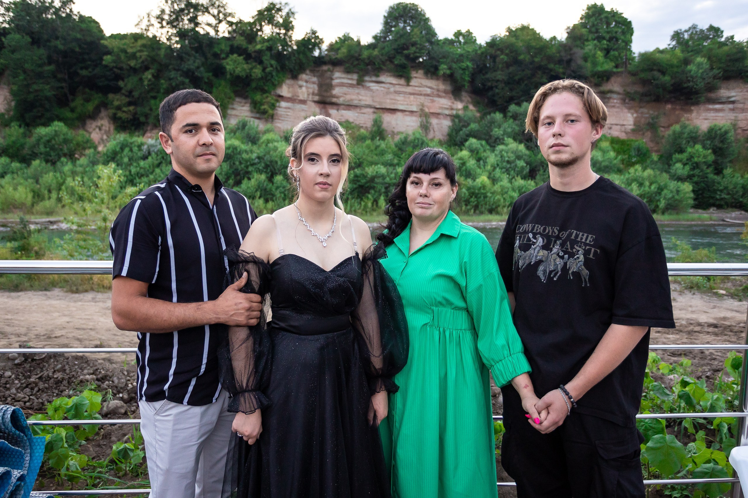 Вручение аттестата и выпускной вечер. Выпускные альбомы Майкоп, Краснодар Елена Золотарева