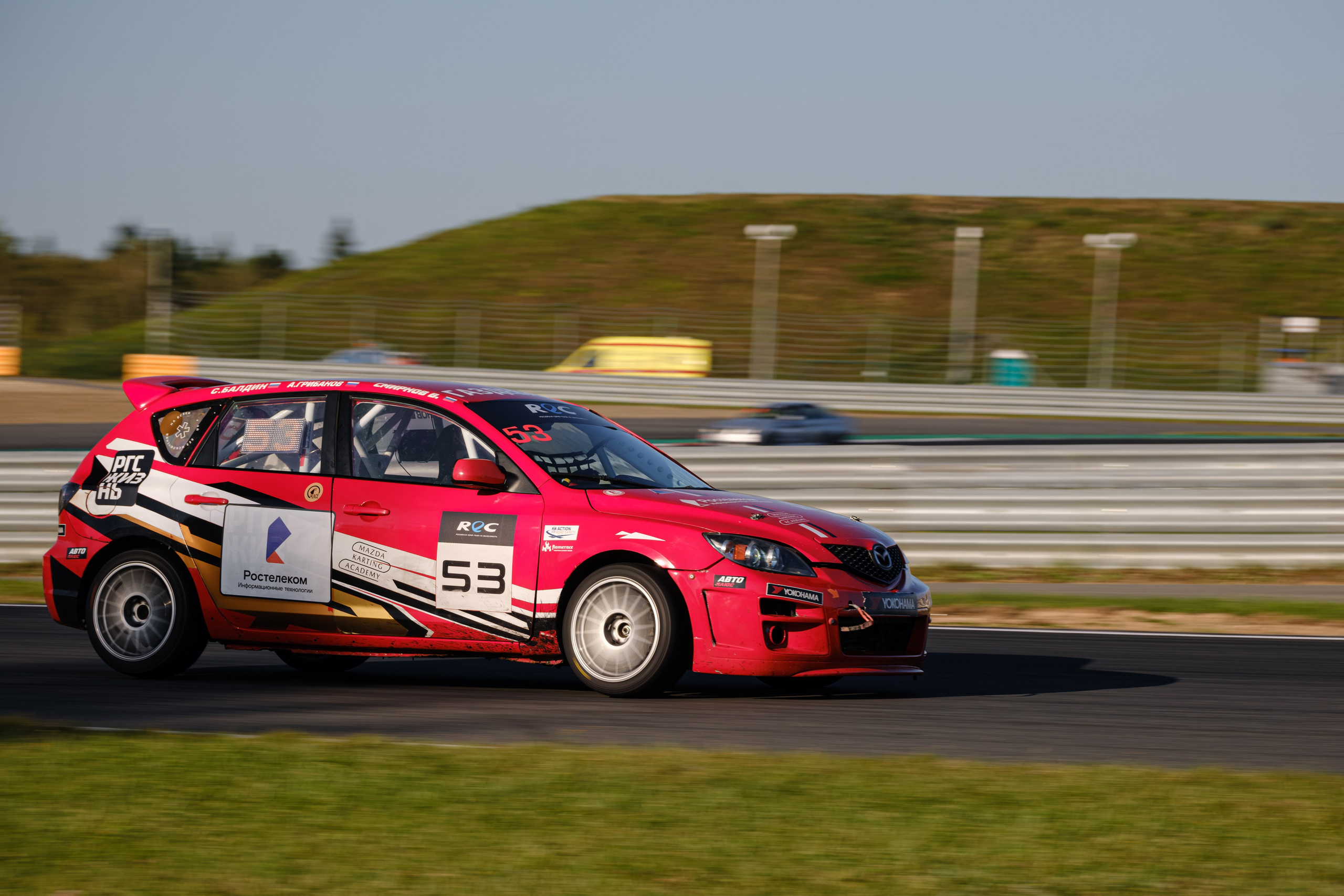 Российская серия гонок на выносливость. Авто и мотоспорт — фотограф Антон Медведев iCoguar