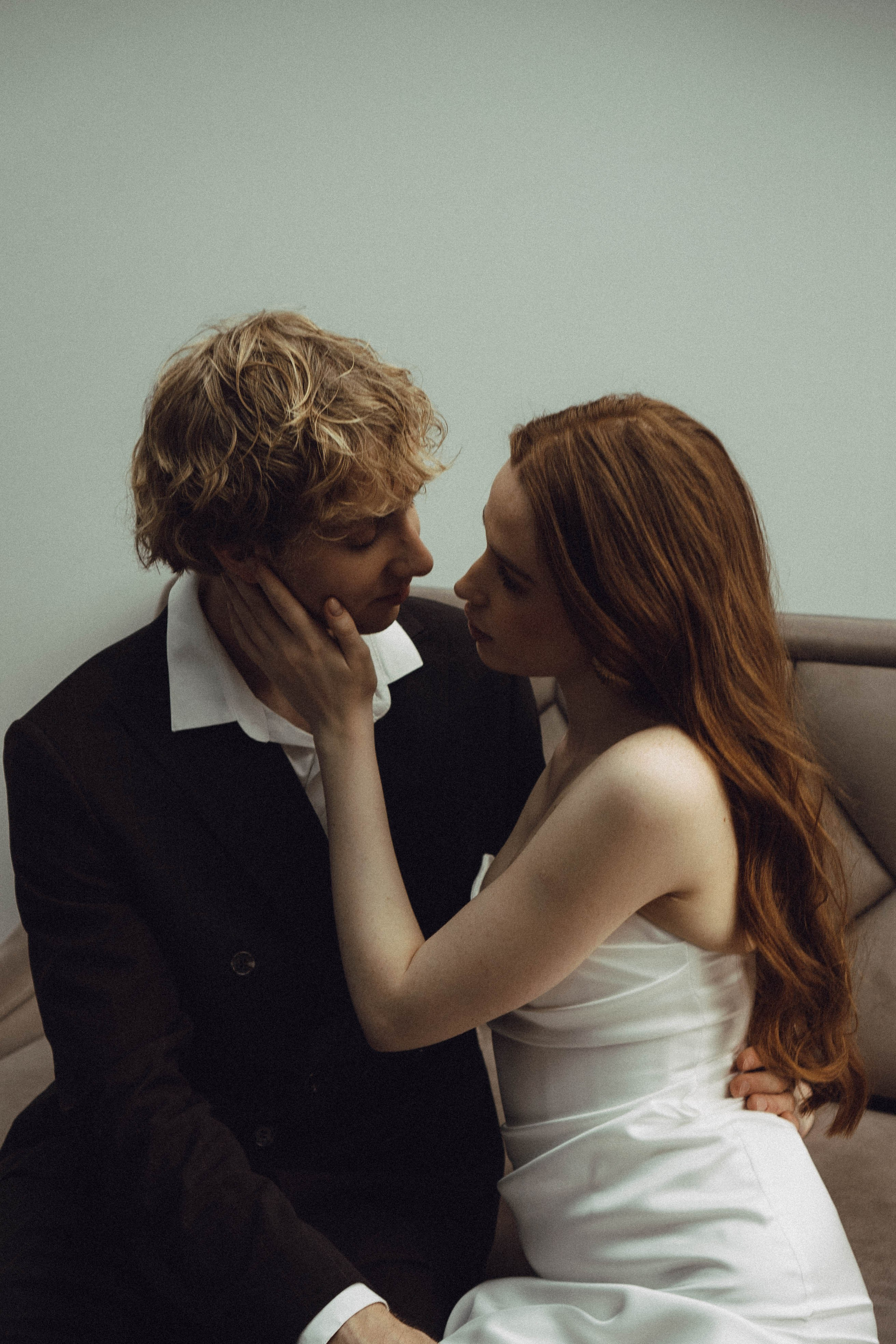 СВАДЕБНАЯ СЬЕМКА В ОТЕЛЕ. СБОРЫ ЖЕНИХА И НЕВЕСТЫ И ТАКЖЕ ТОР И ПОДГОТОВКА К ПРОГУЛКЕ. Профессиональный фотограф, Санкт-Петербург — Виктория Богомолова