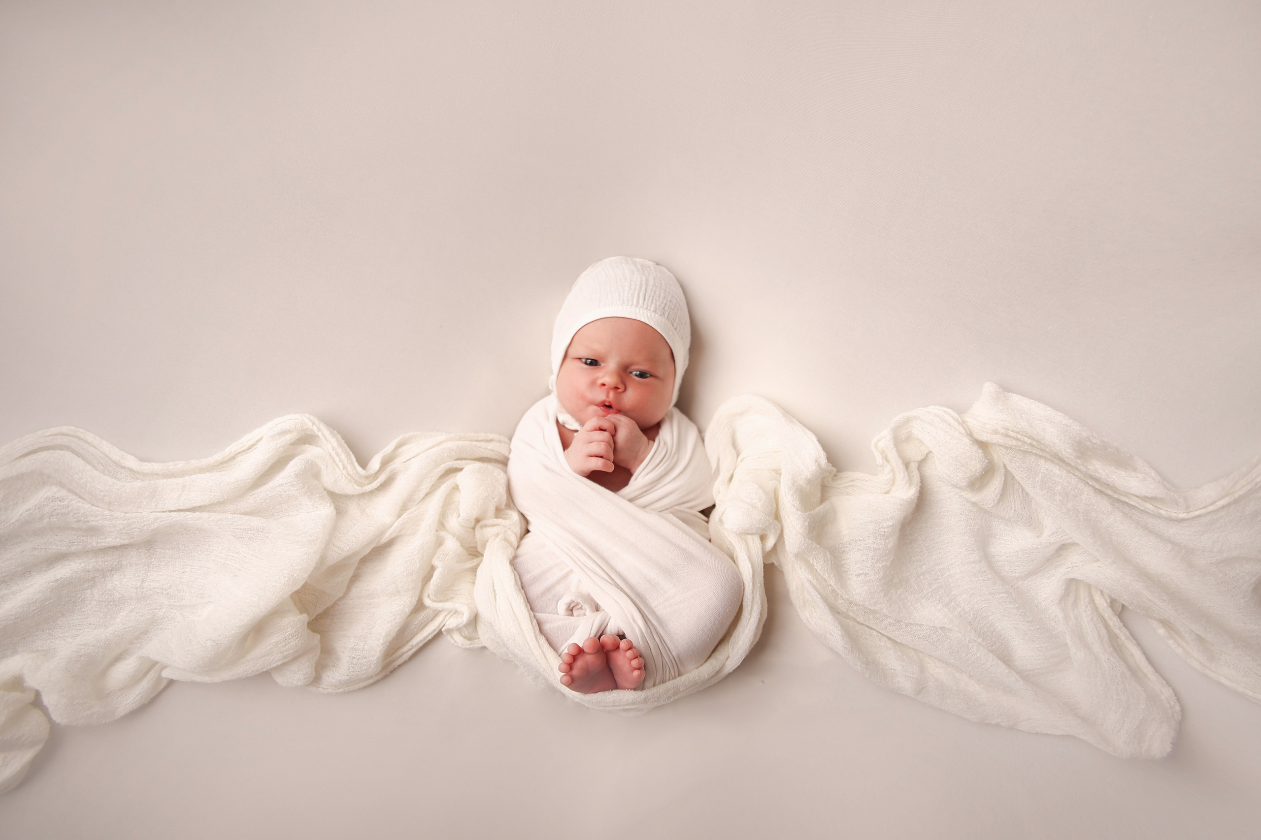 НОВОРОЖДЕННЫЕ до месяца. Мишугина Ольга Фотограф новорожденных, семейный и детский фотограф