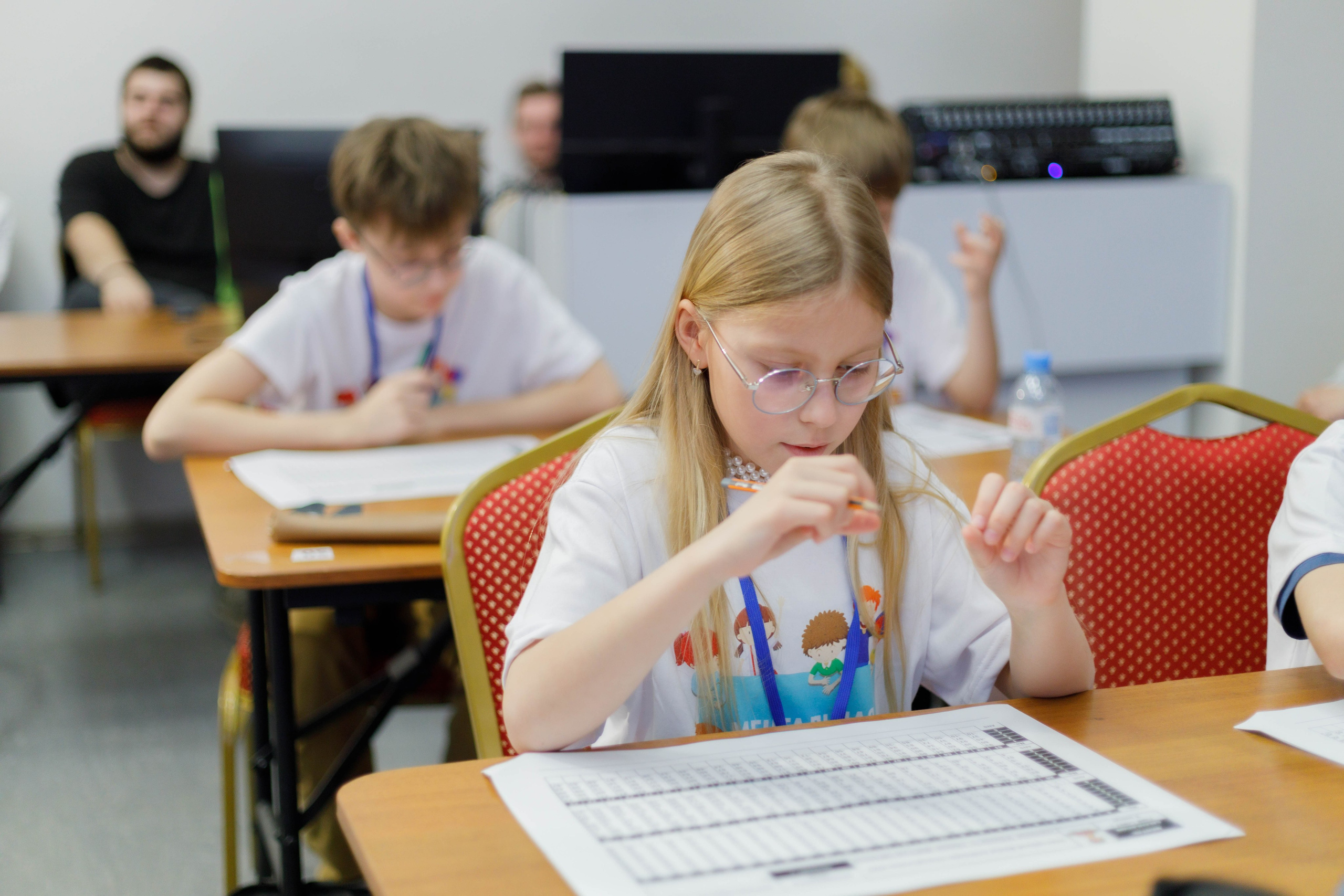 Международный чемпионат по ментальный арифметике. Апрель 2025 г. Репортажный фотограф в Новосибирске Алена Помазунова