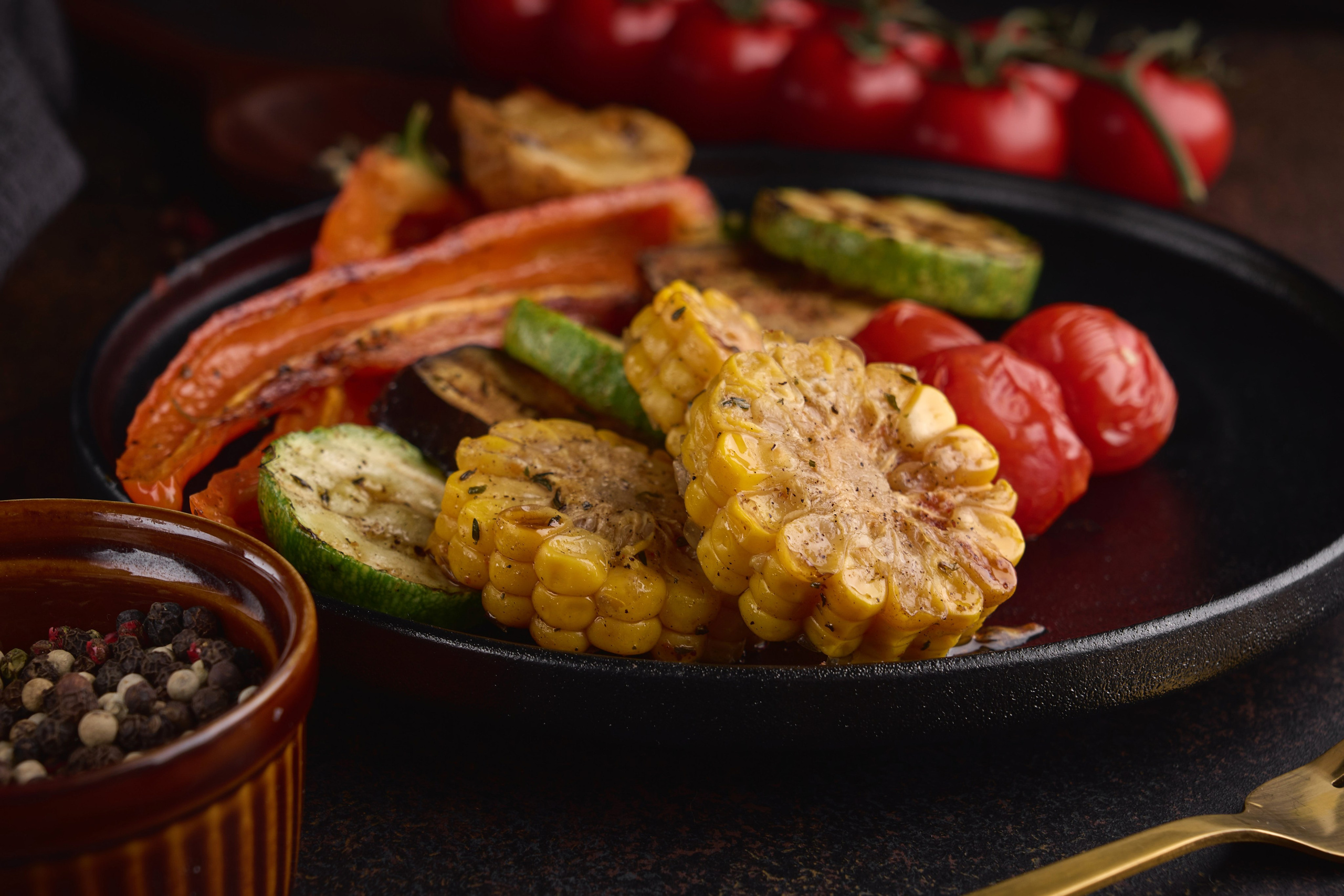 Овощи гриль крупный план кукуруза кабачок перец томаты ресторан ШефBRO Камышин фуд фотограф Гаврилычев