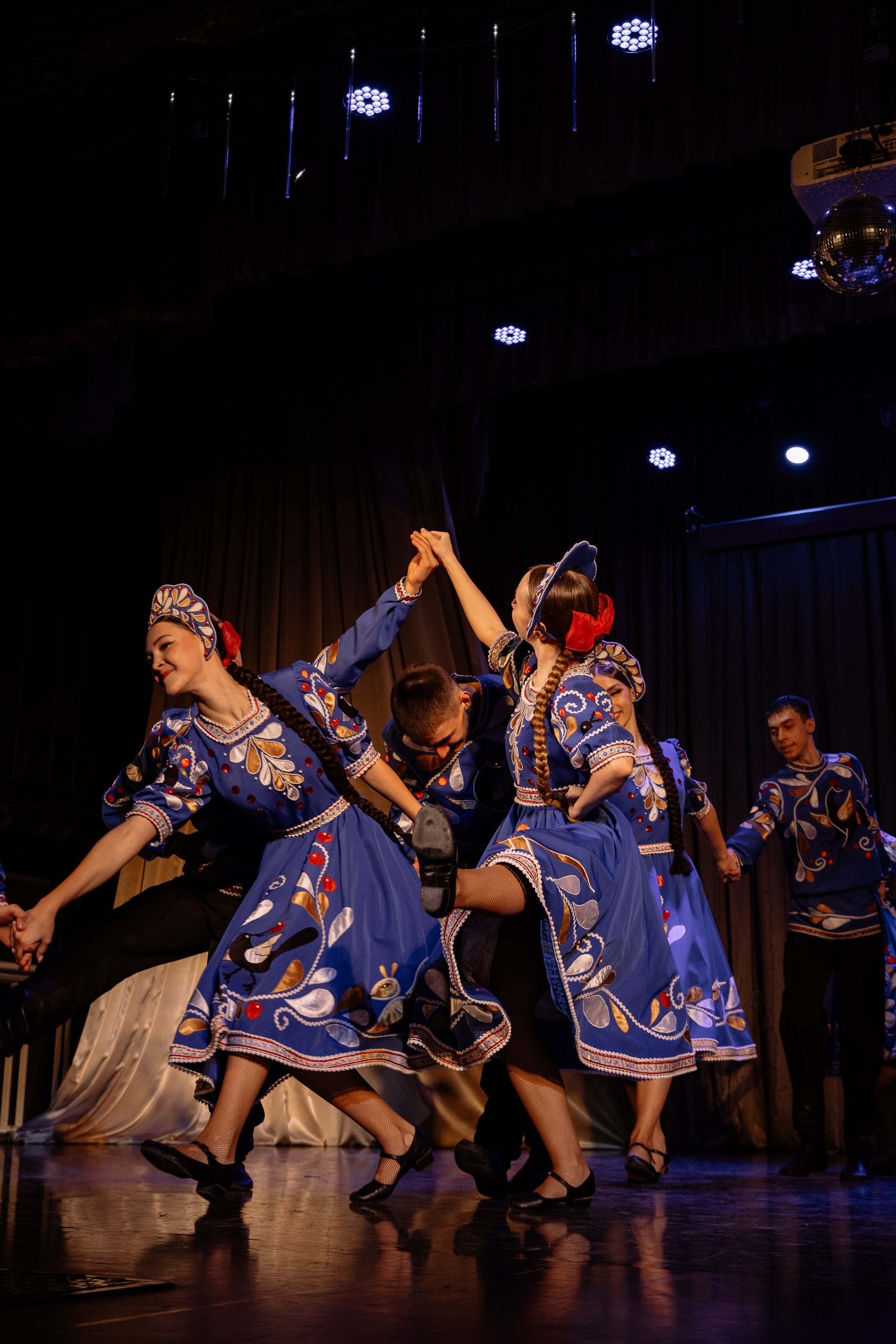 Сибирские узоры ДК Ефремова. Фотограф Юлия Мальцева