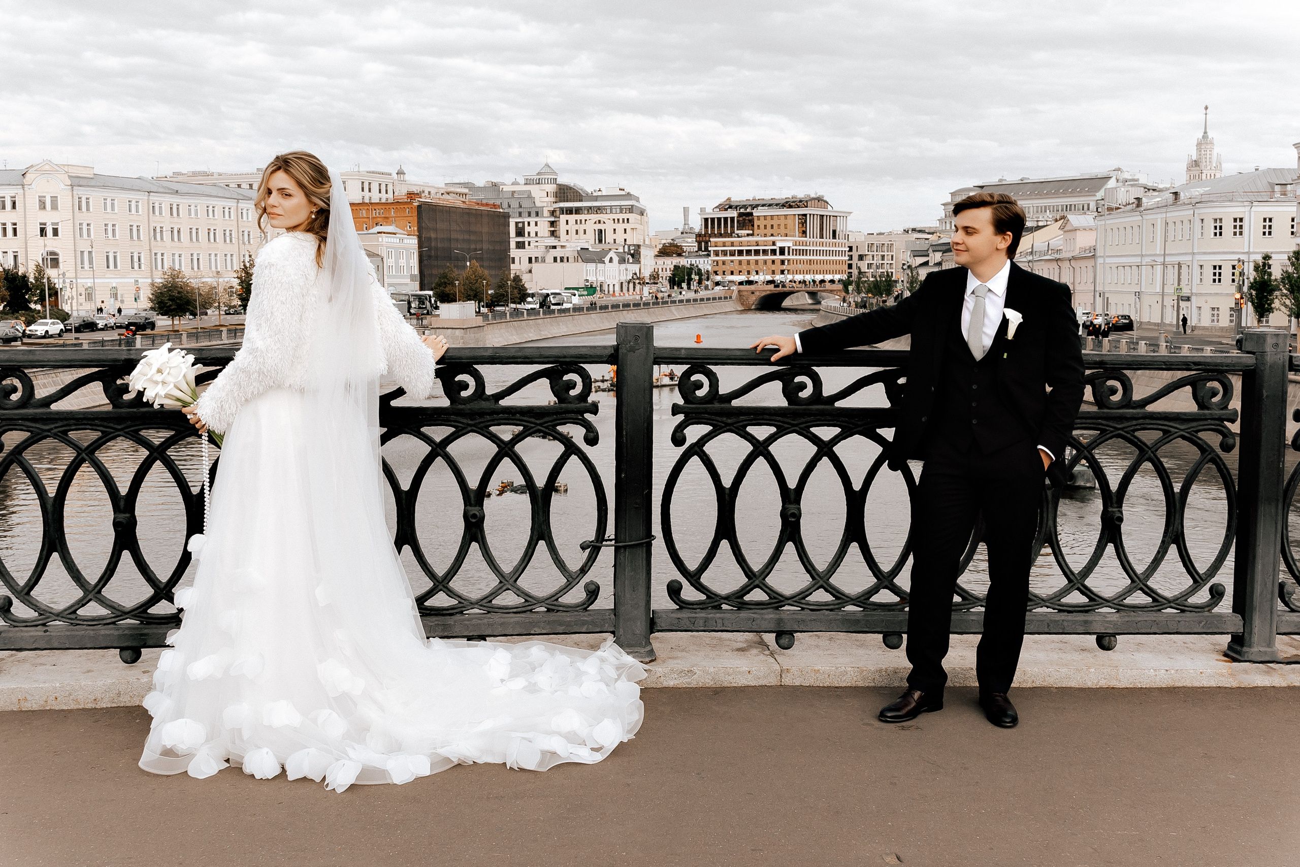 Свадьба «Парк Горького» Артём-Юлия. Свадебный/Портретный фотограф снимаю в Москве