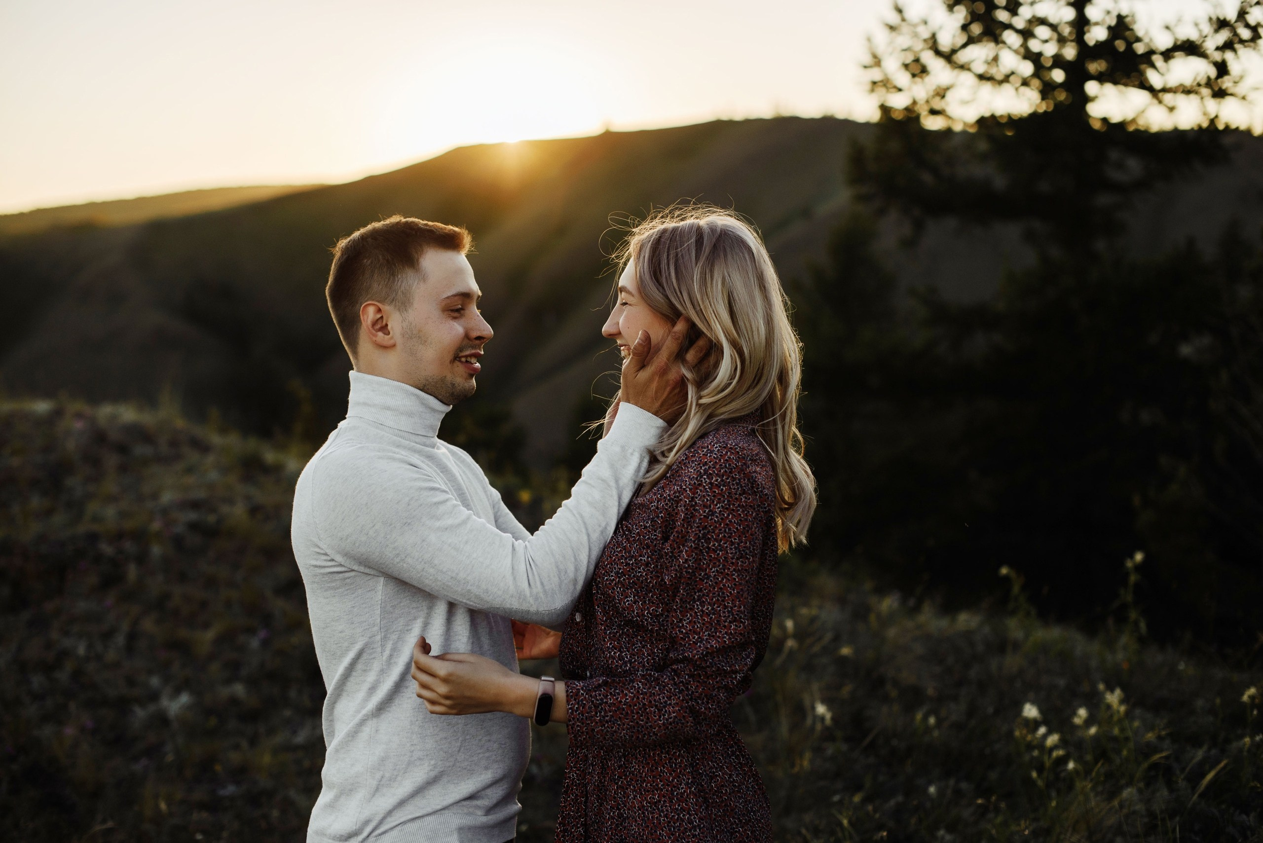 Love Story на горе Нурали – романтическая фотосессия в горах. Свадебный фотограф в Миассе Татьяна Ружникова