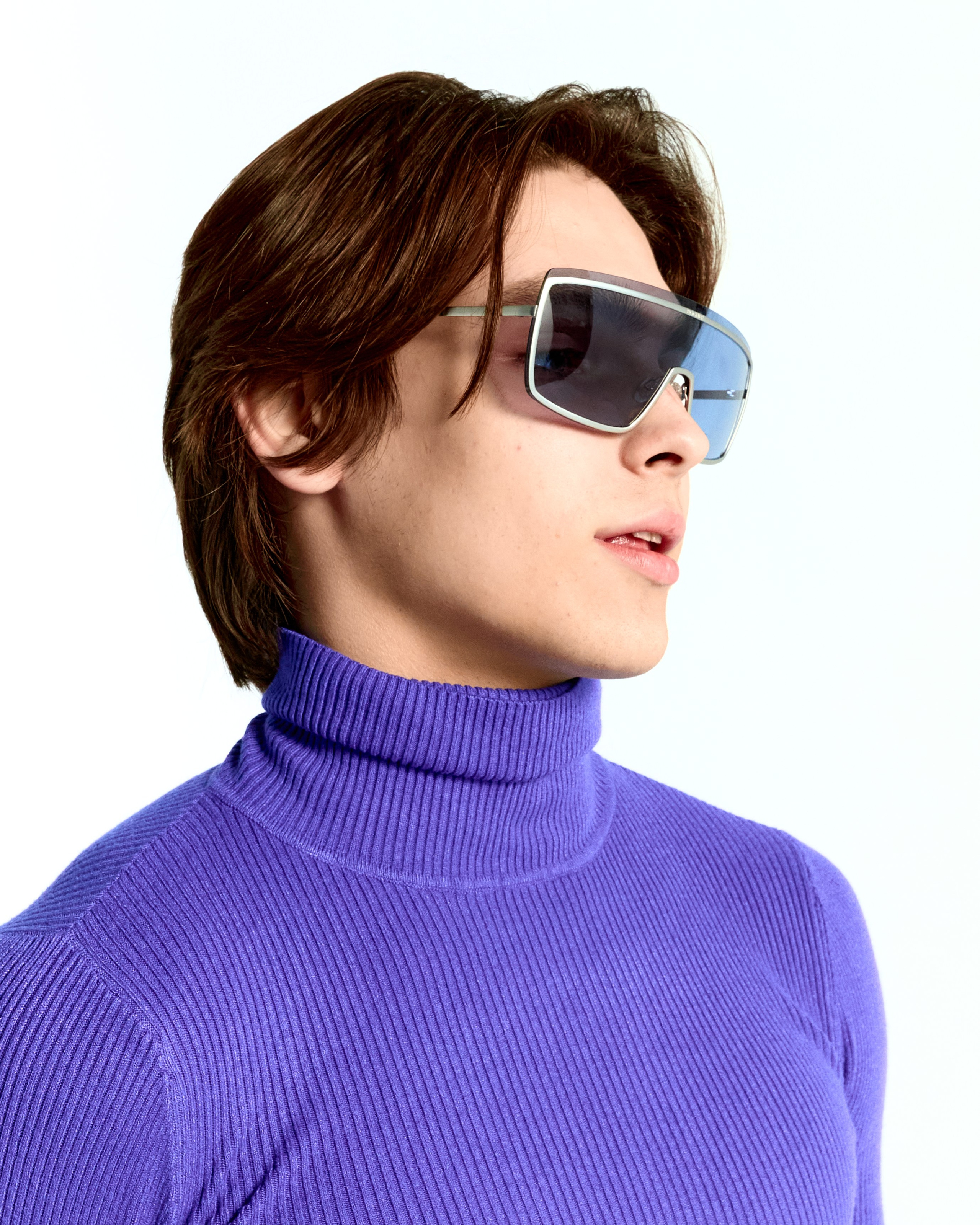 Glazburg optics. Святослав Лебедев | Рекламный фотограф — Коммерческая съемка, Арт-дирекшн, AI-интеграция