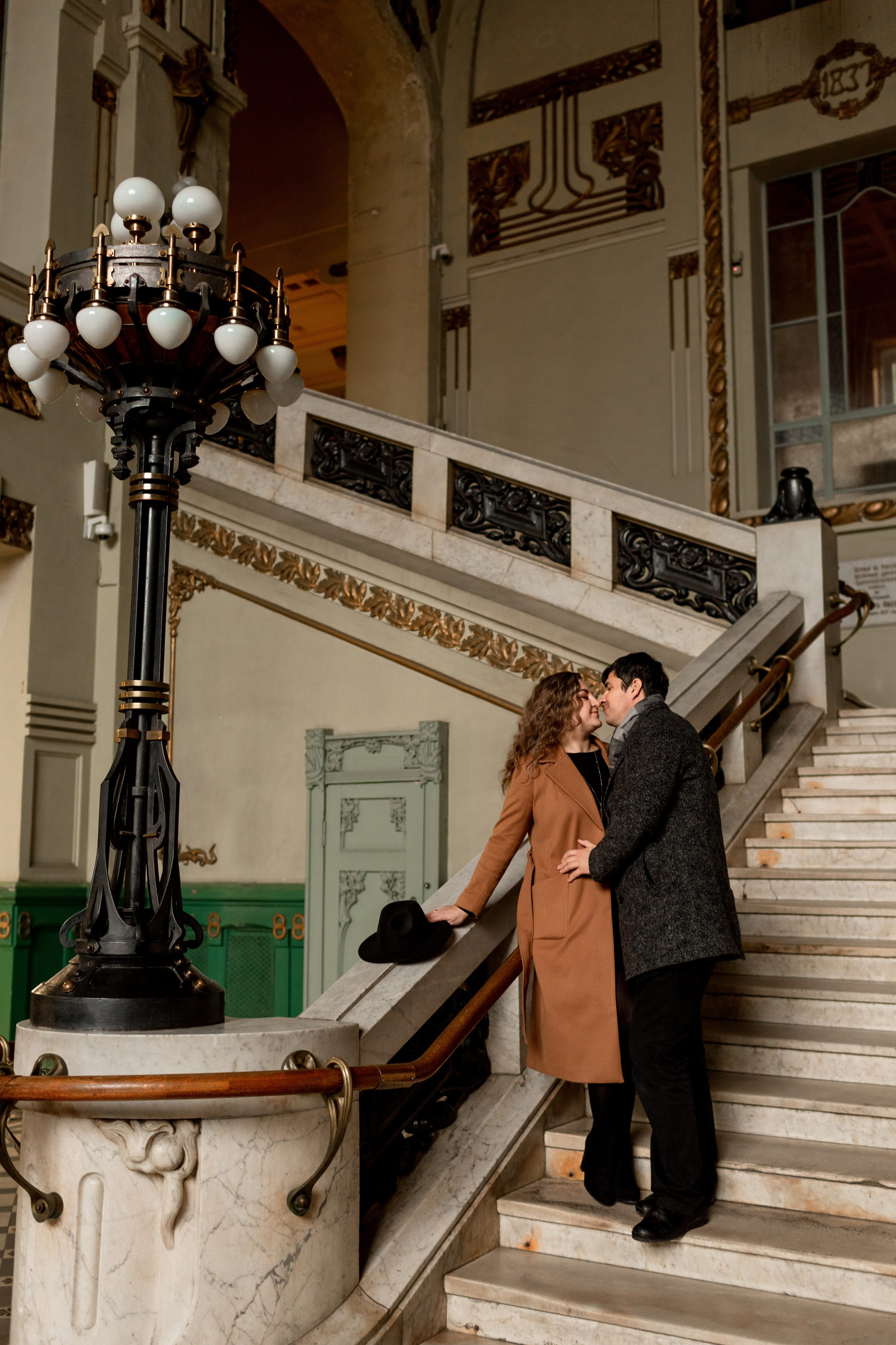 Фотосессия на Витебском вокзале. Свадебный фотограф Кирилл Белый