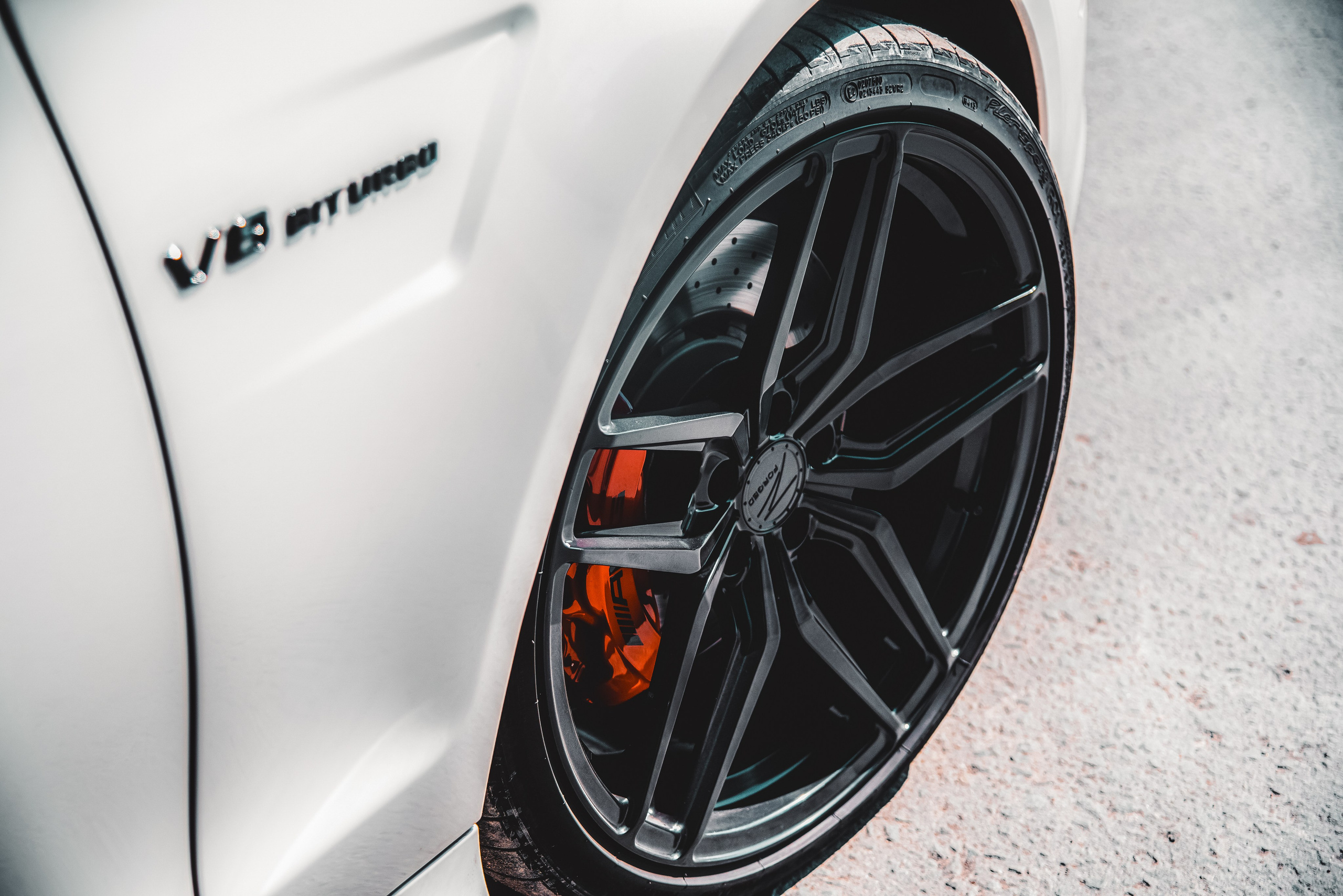 Фотографии Mercedes CLS 63s AMG в&nbsp;Новосибирске. Автомобильный фотограф Чанчин Владимир