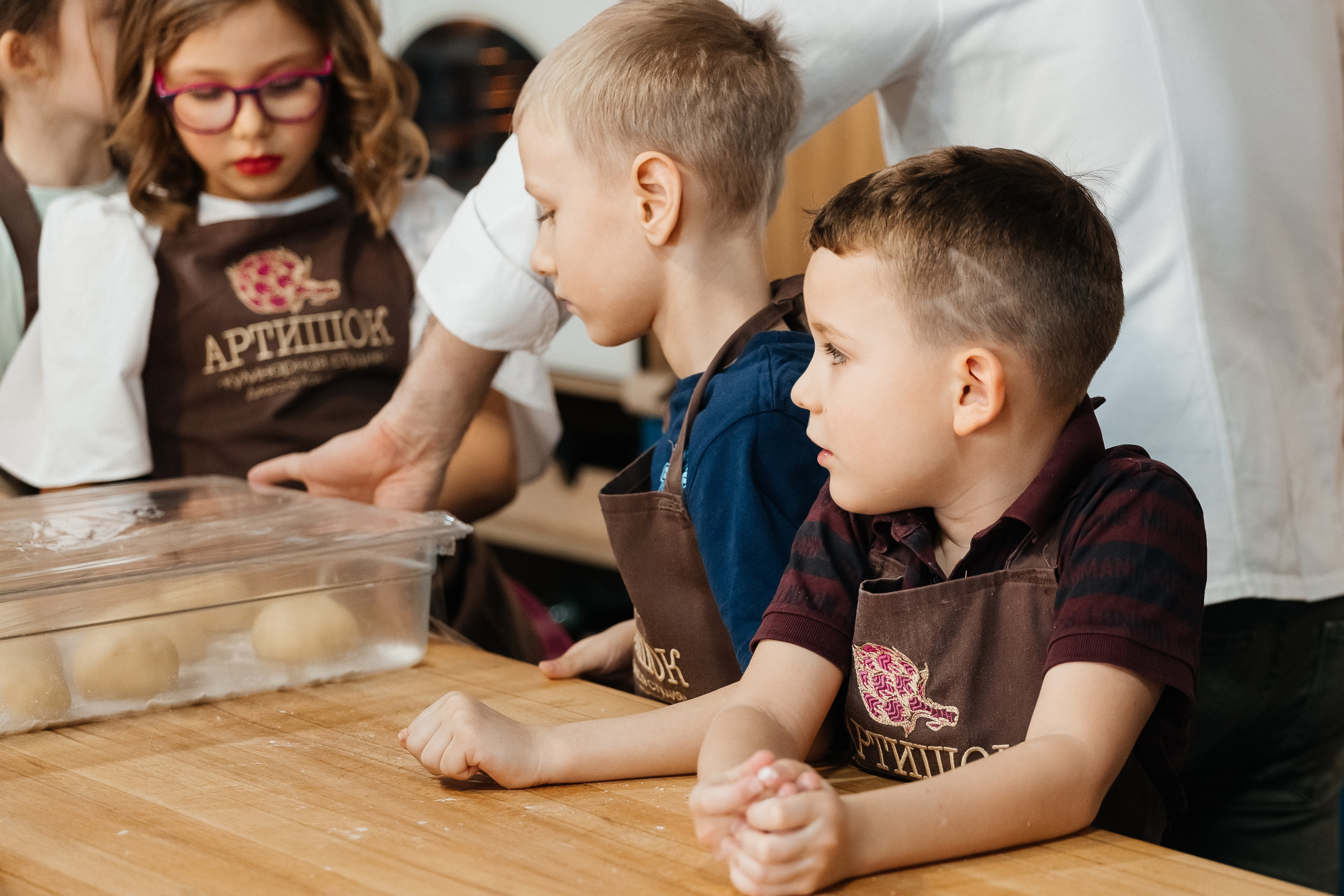 Детский мастер-класс в «АРТиШОК». Фотограф Кемерово | Сергей