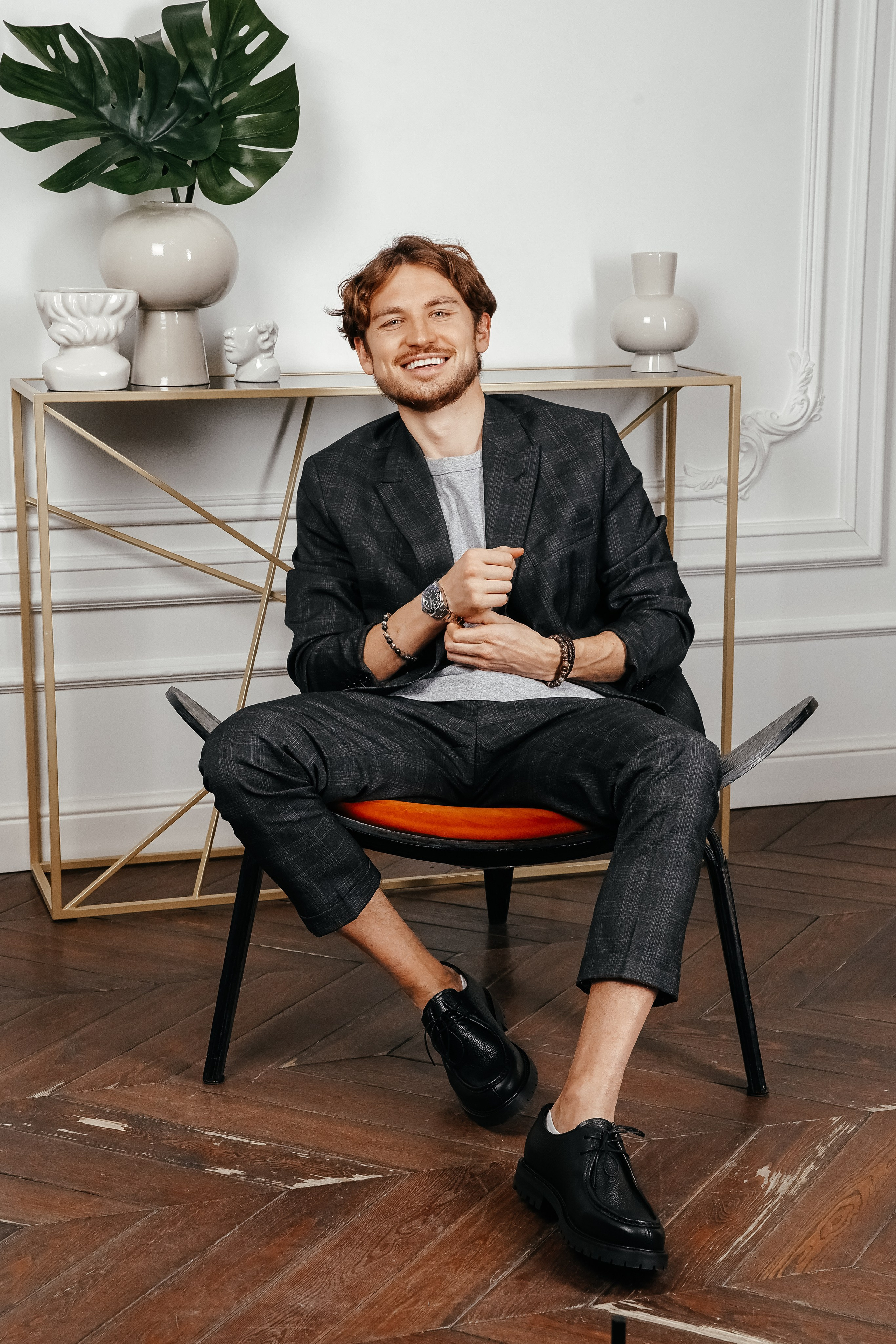 Business. AMODEO STUDIO