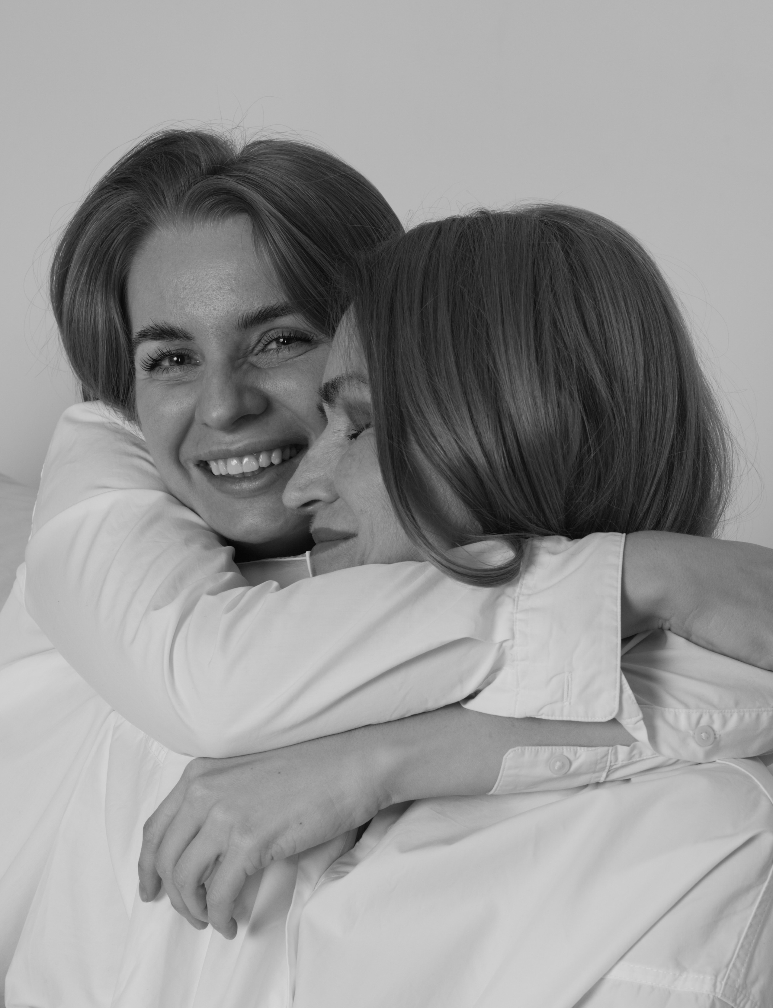 Наташа и Александра. Главная