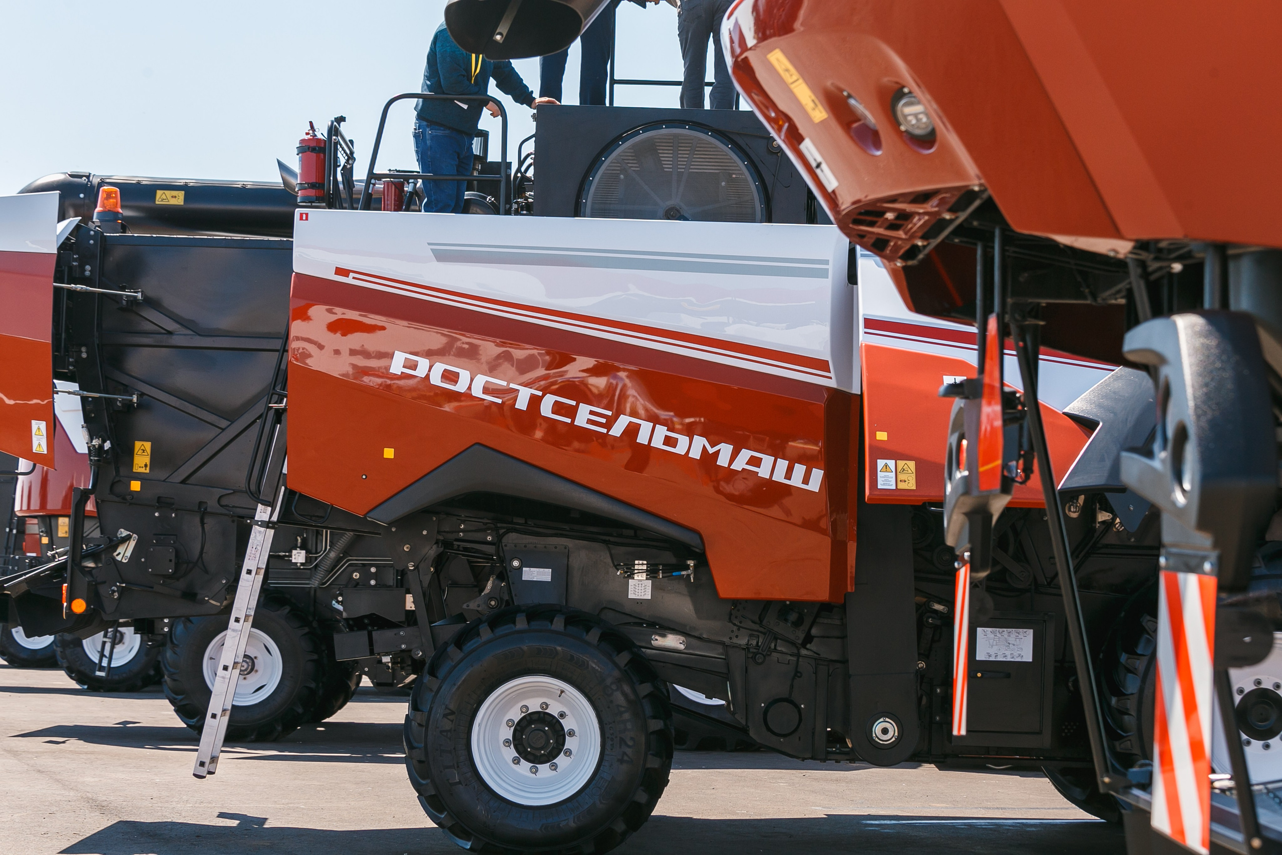 Открытие дилерского центра Ростсельмаш. Событийный фотограф Максим Бескоровайновнов