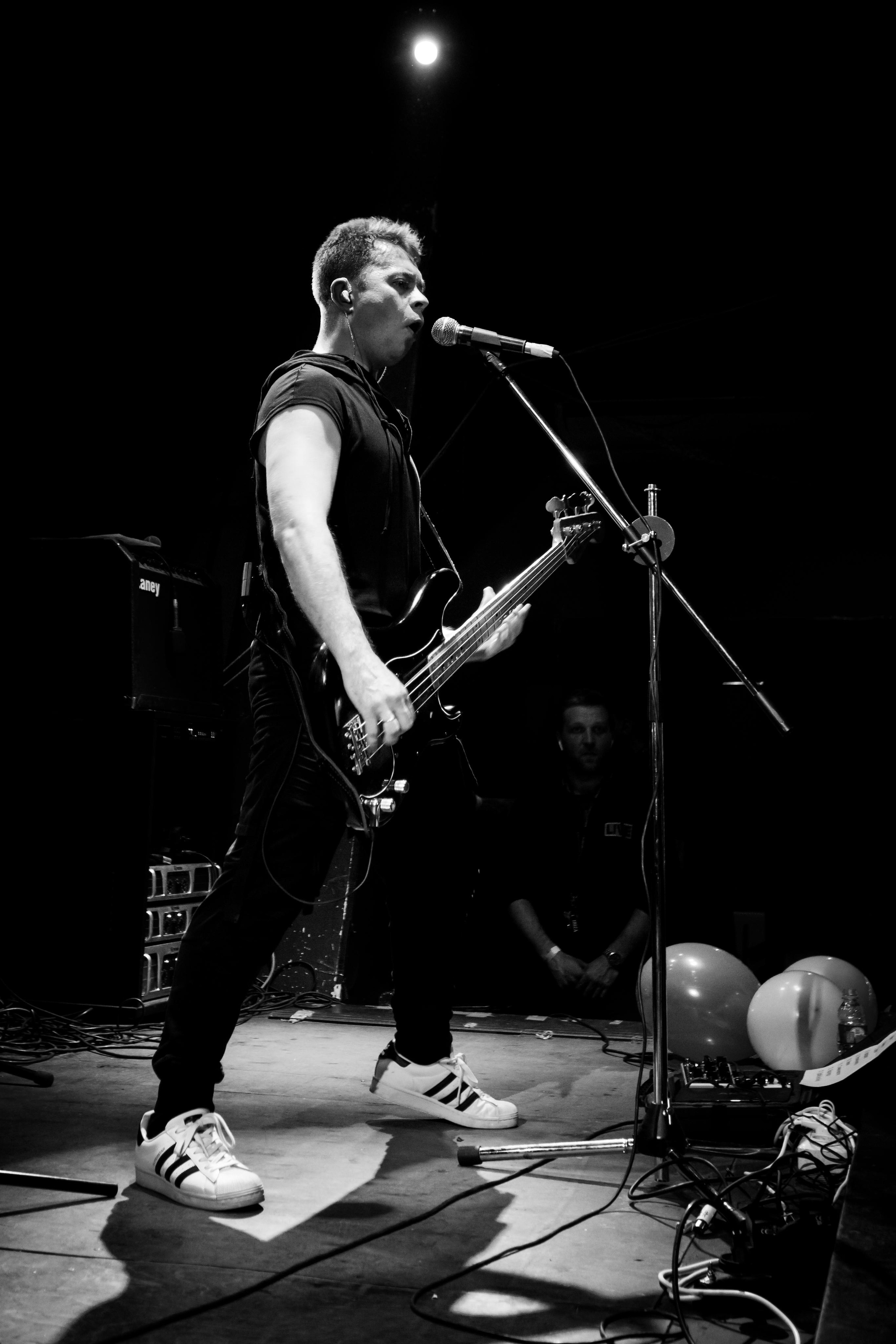 Группа Е2 ЗНАКОМЫ на фестивале "Территория отрыва" 30.04.22 