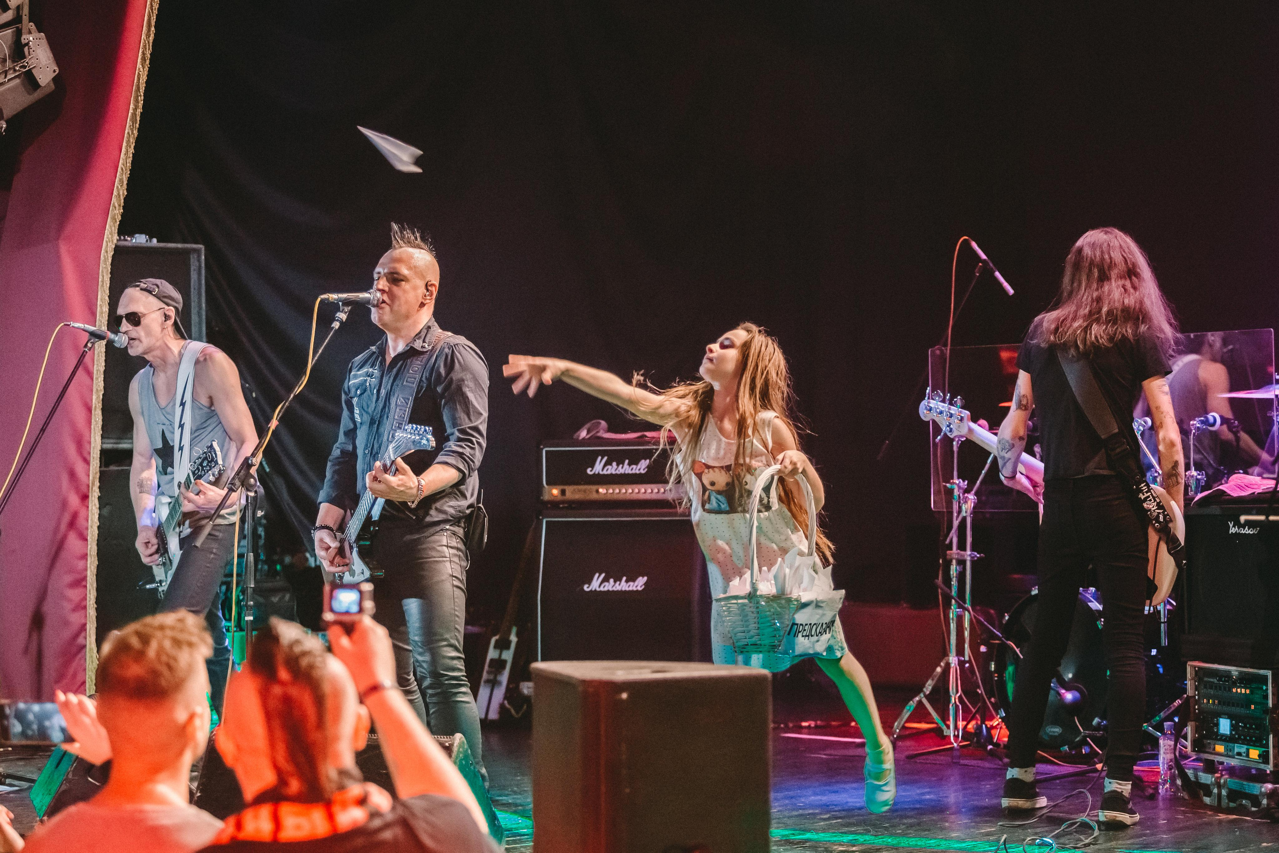 БРИГАДНЫЙ ПОДРЯД. Фотограф Сонкина Татьяна