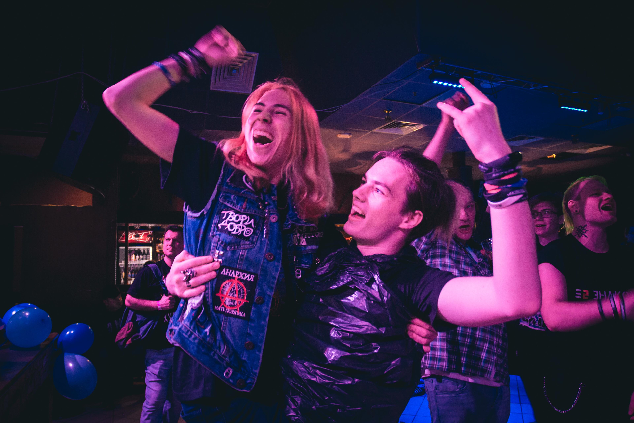 Группа Е2 ЗНАКОМЫ на фестивале "Территория отрыва" 30.04.22 