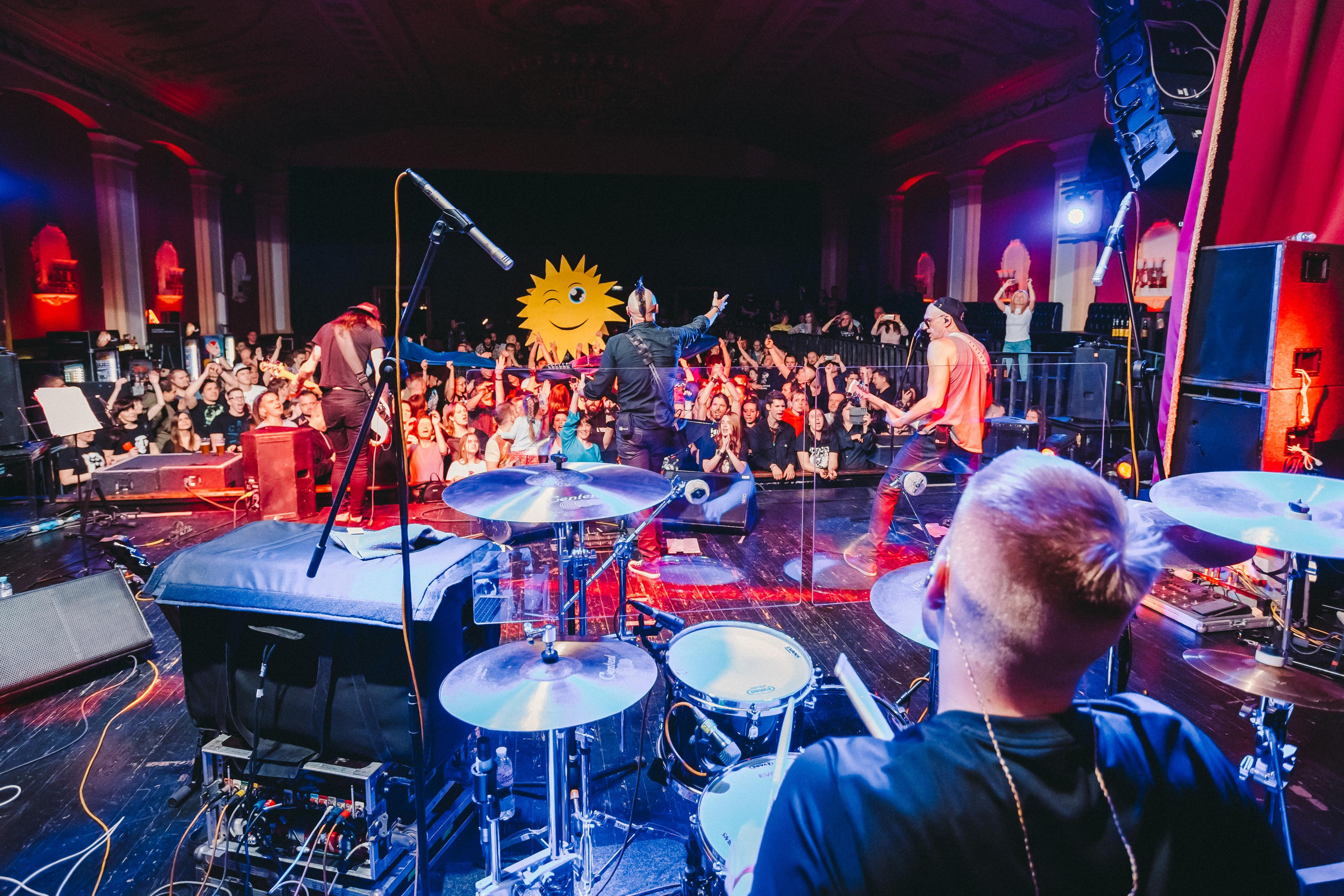 БРИГАДНЫЙ ПОДРЯД. Фотограф Сонкина Татьяна