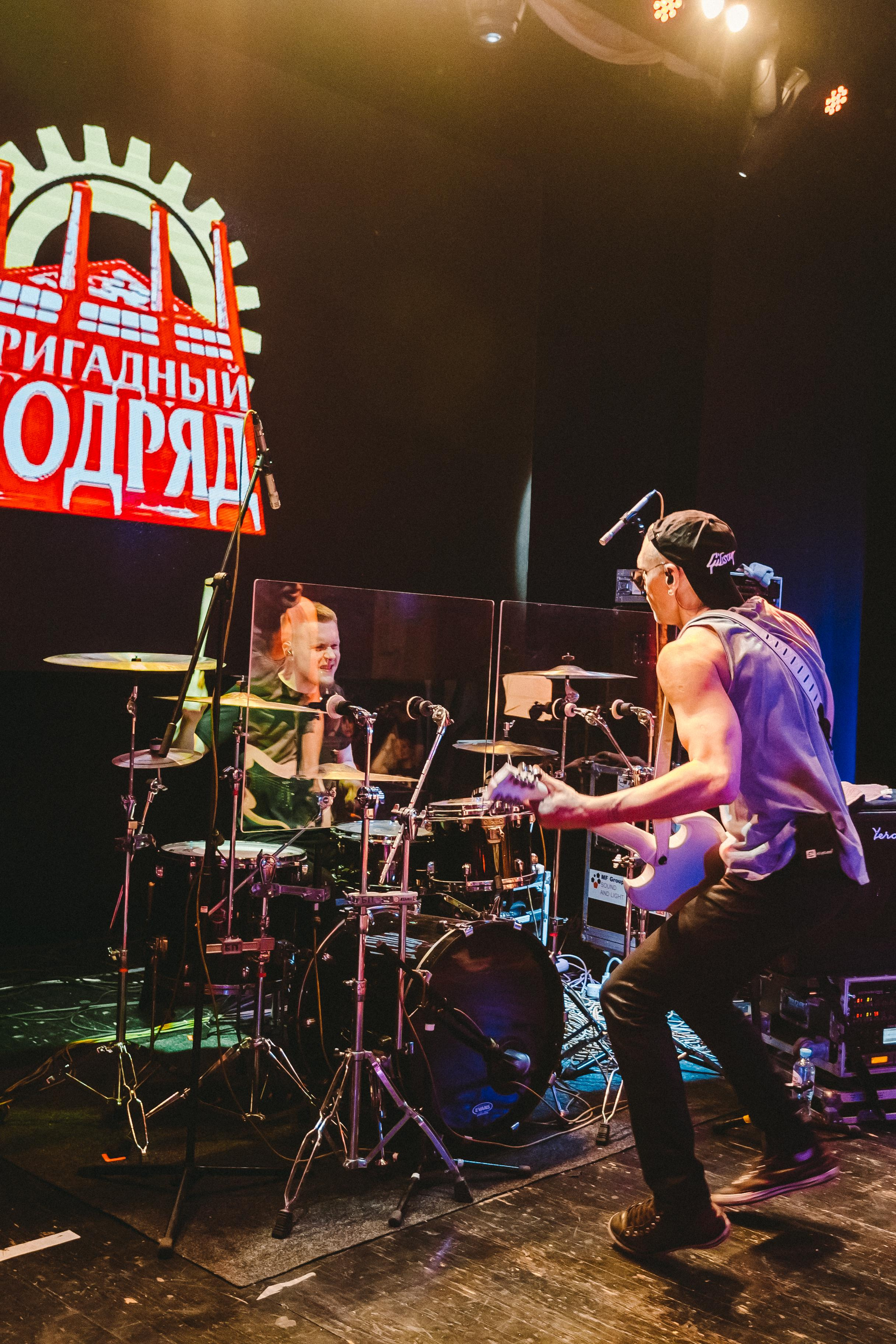 БРИГАДНЫЙ ПОДРЯД. Фотограф Сонкина Татьяна