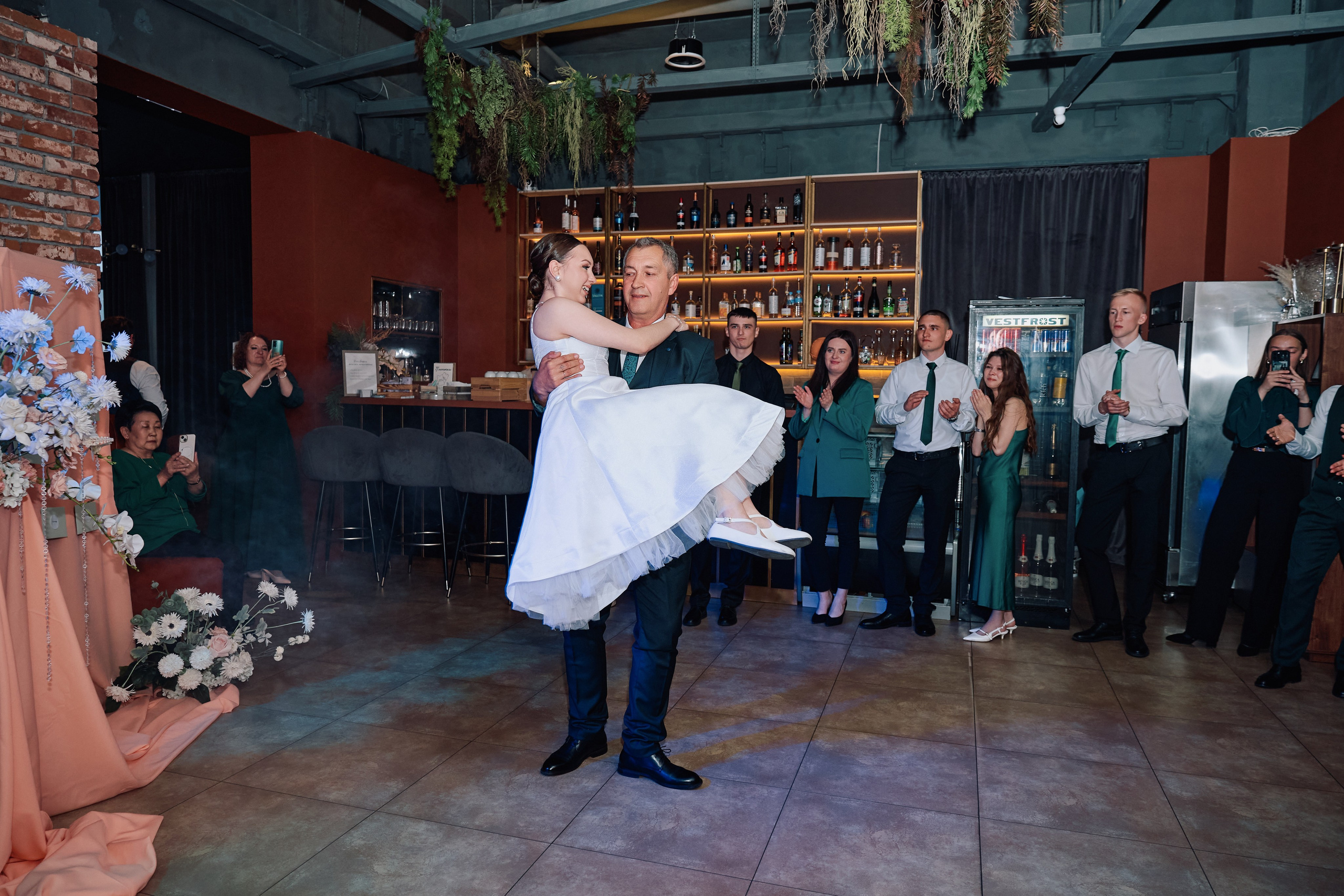 Современная свадебная Фотосессия