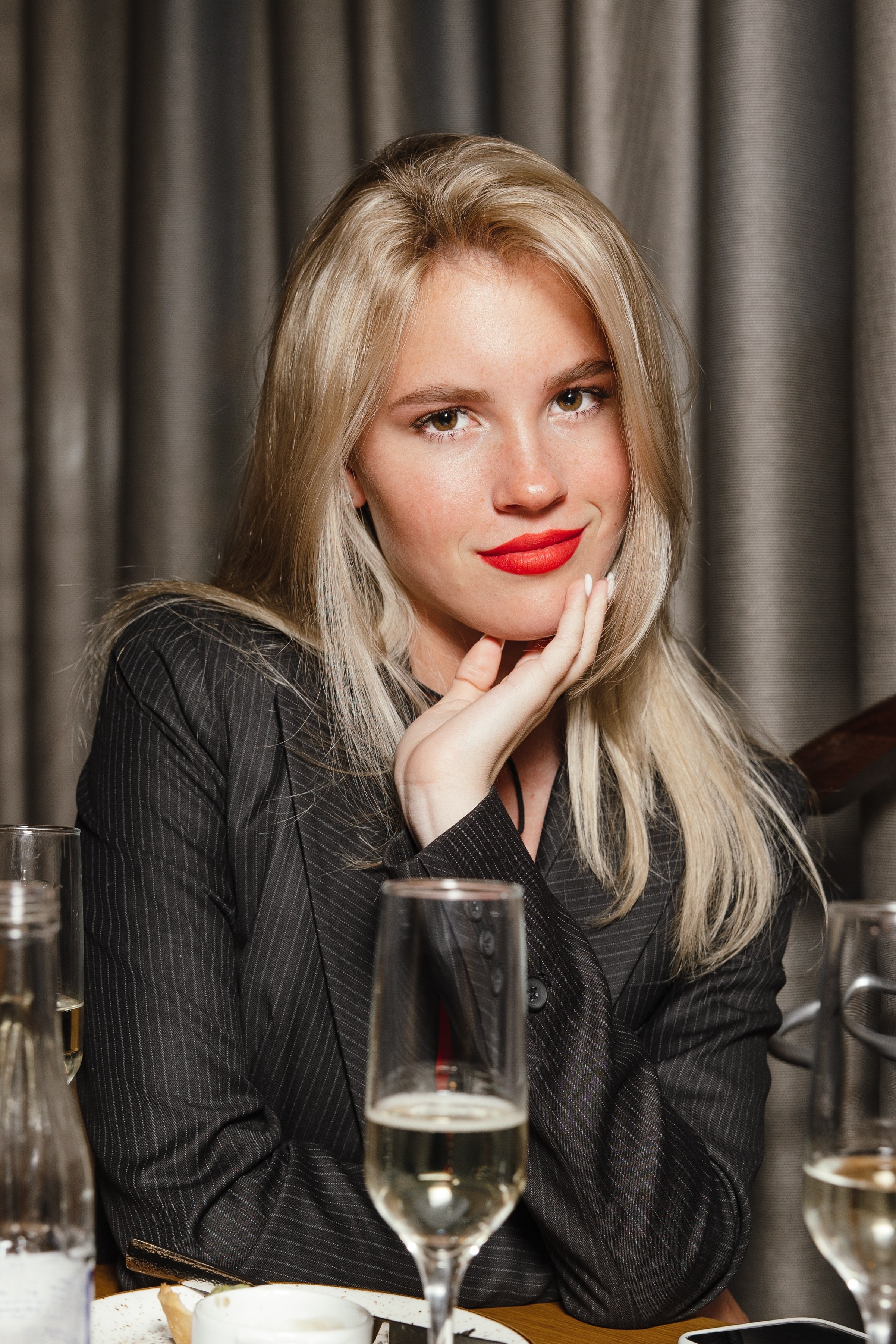 Презентация Russian Fashion Dom в ресторане Shagal. Контент фотограф в Москве и области Елена Кулакова