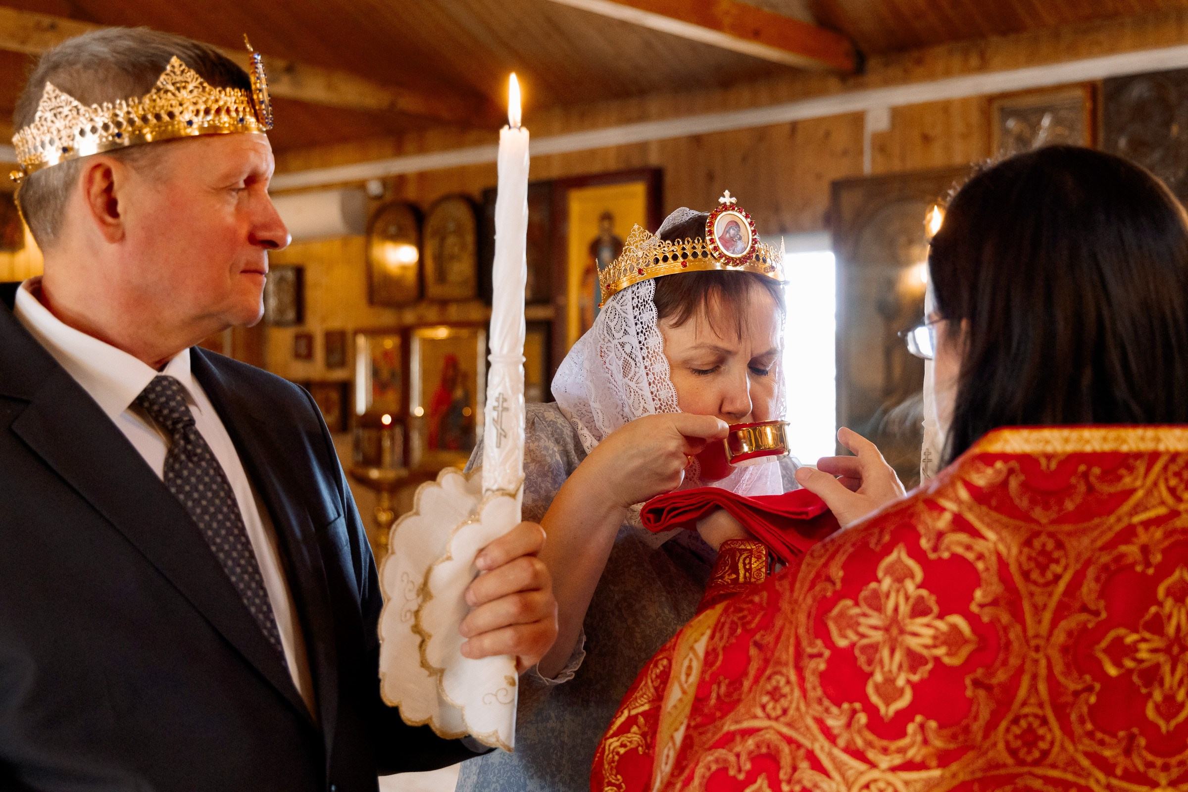 Венчание пары