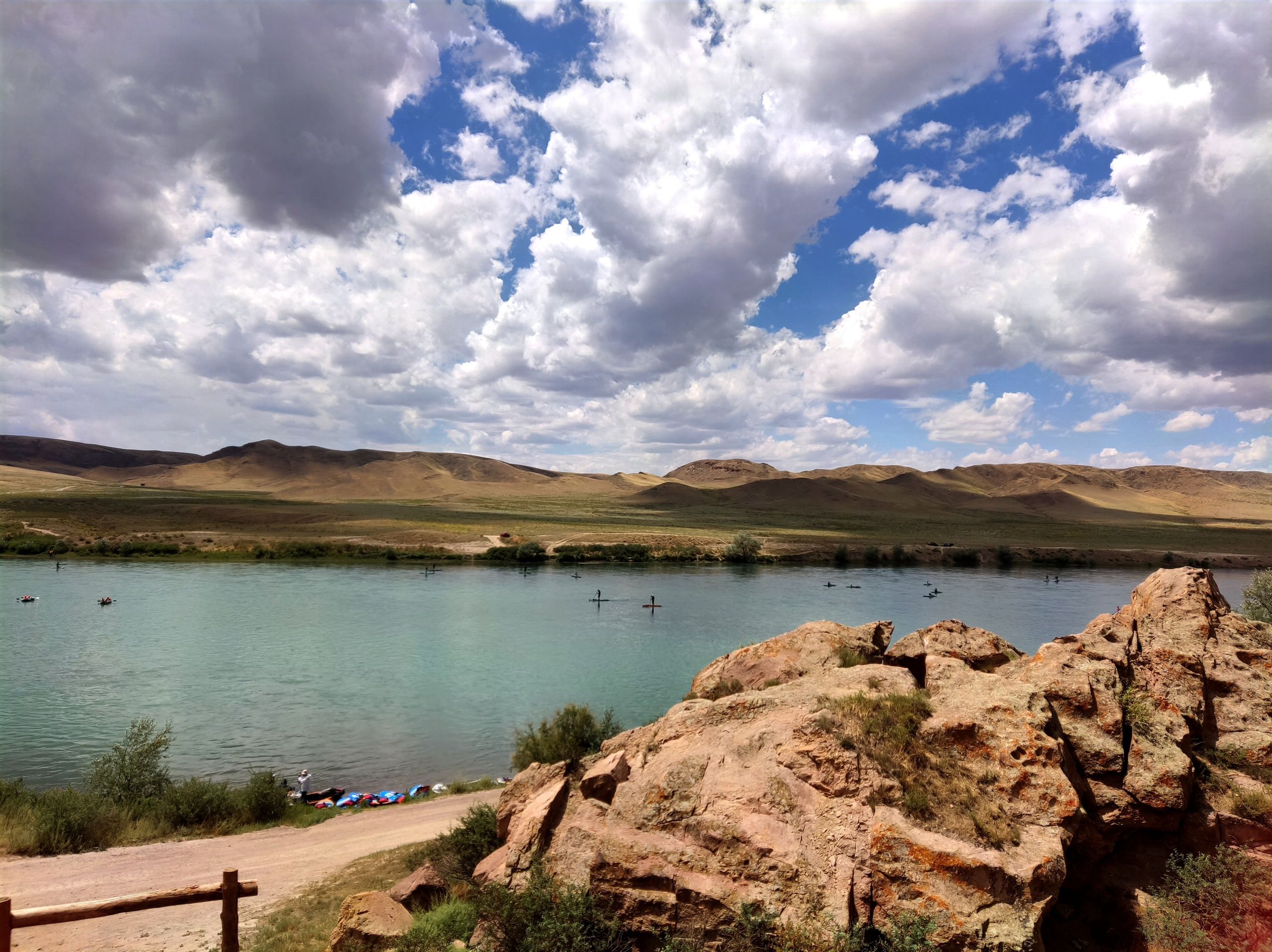 Экскурсия и тур в Крепость Номад и к Петроглифам Тамгалы Тас Будда из Алматы