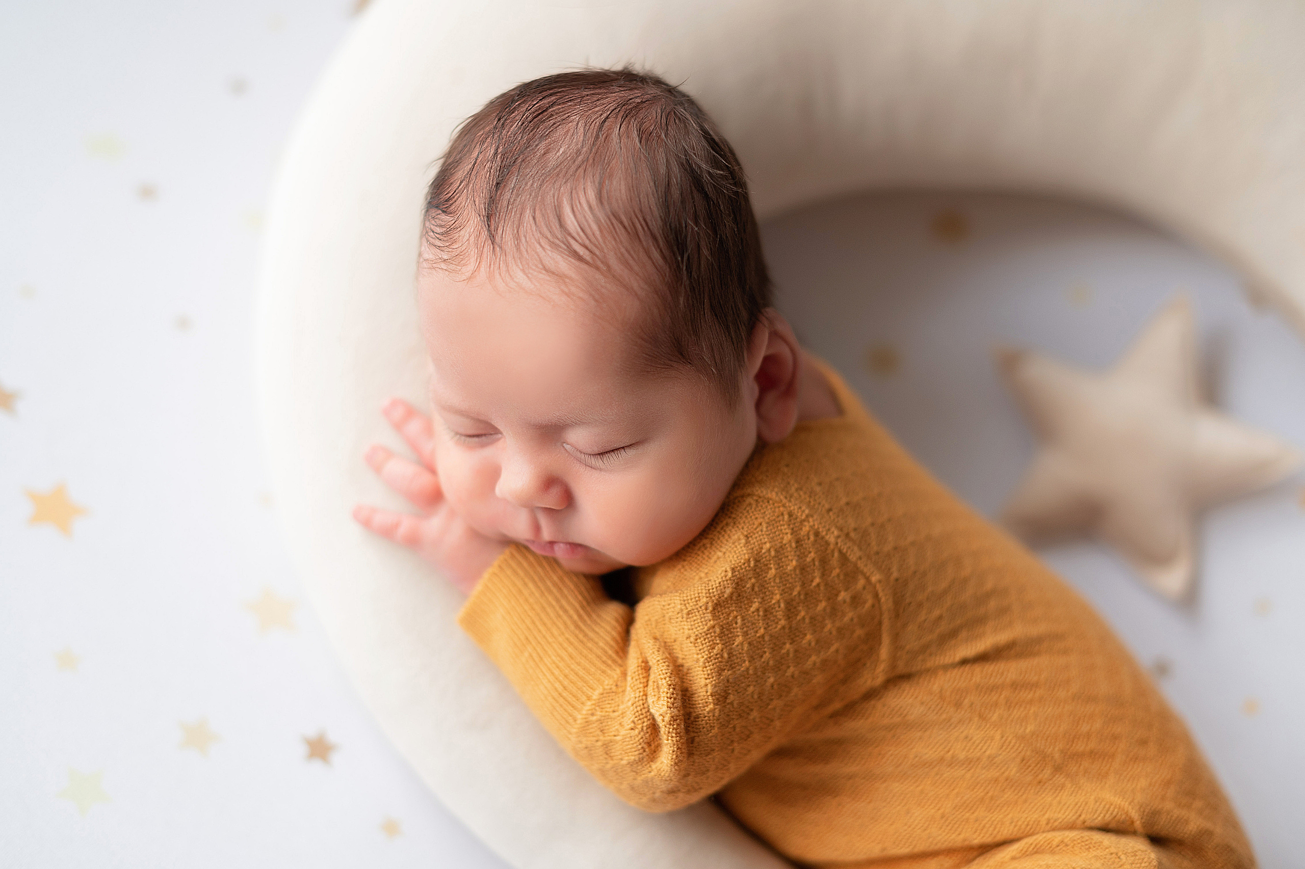 Всеволод. Детский и семейный фотограф в Красноярске. Фотосессии новорожденных малышей до 1 месяца
