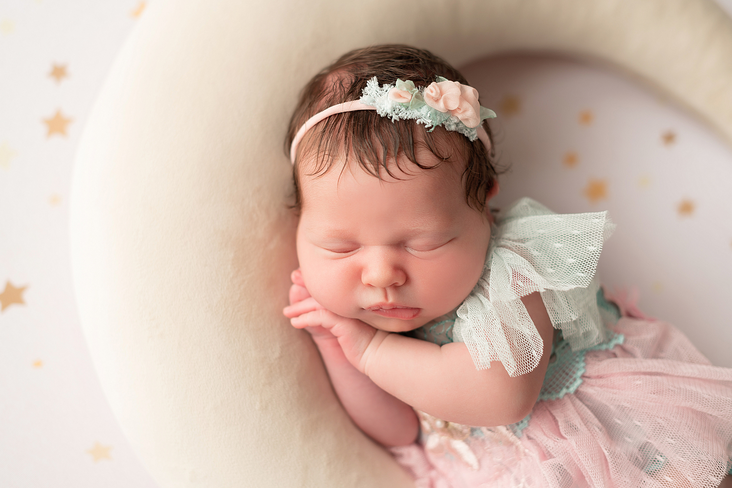 Эмилия. Детский и семейный фотограф в Красноярске. Фотосессии новорожденных малышей до 1 месяца