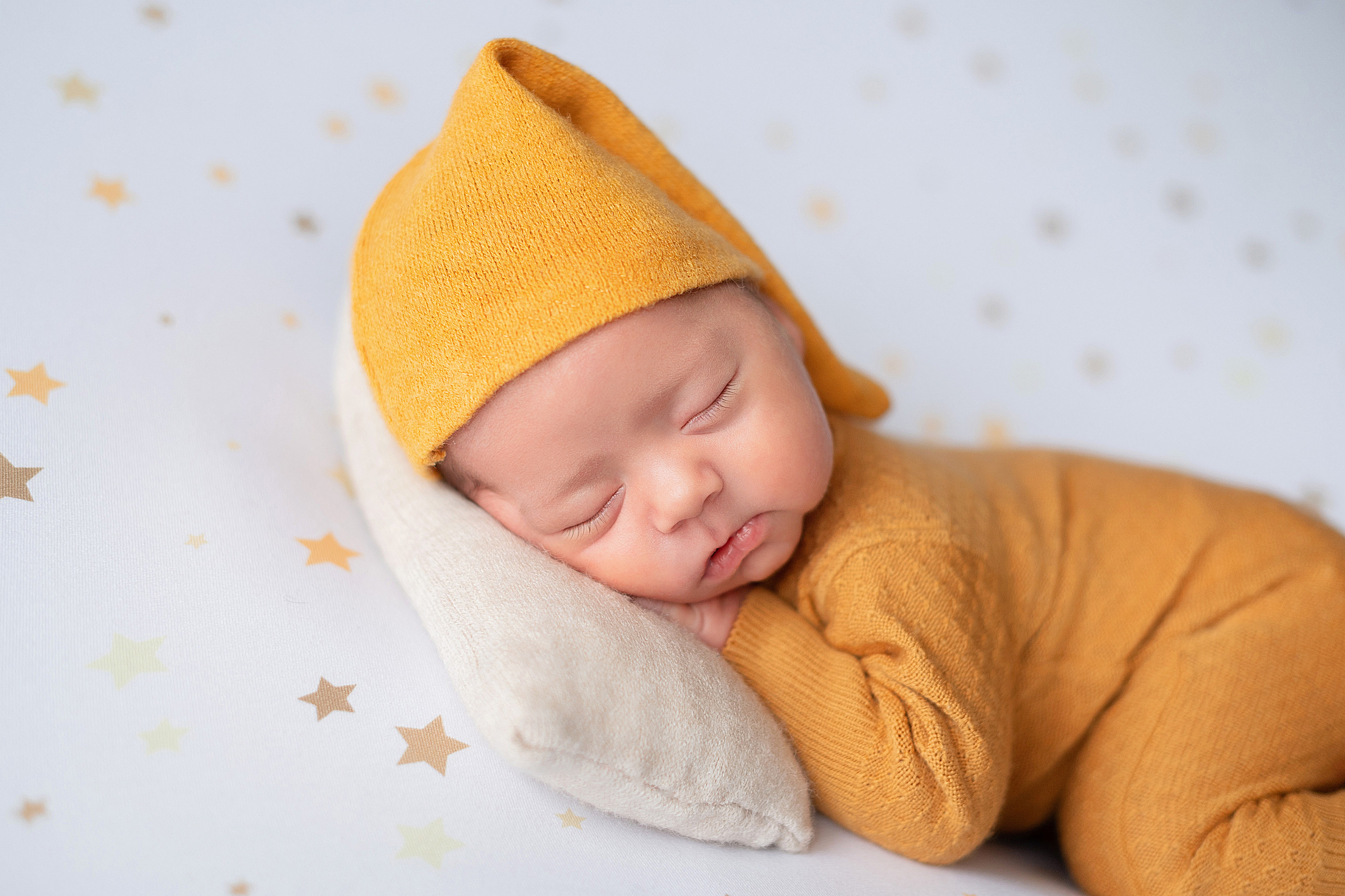 Всеволод. Детский и семейный фотограф в Красноярске. Фотосессии новорожденных малышей до 1 месяца