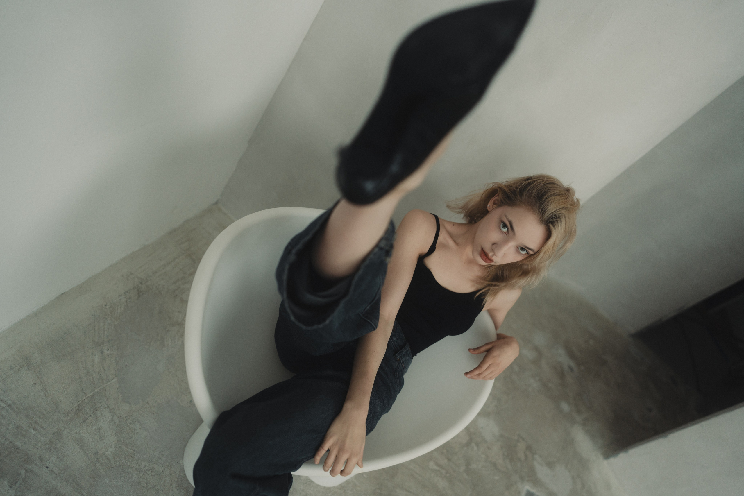 Portrait photo shoot with Alena at the Svet studio, Kazan — Anton Avanzato