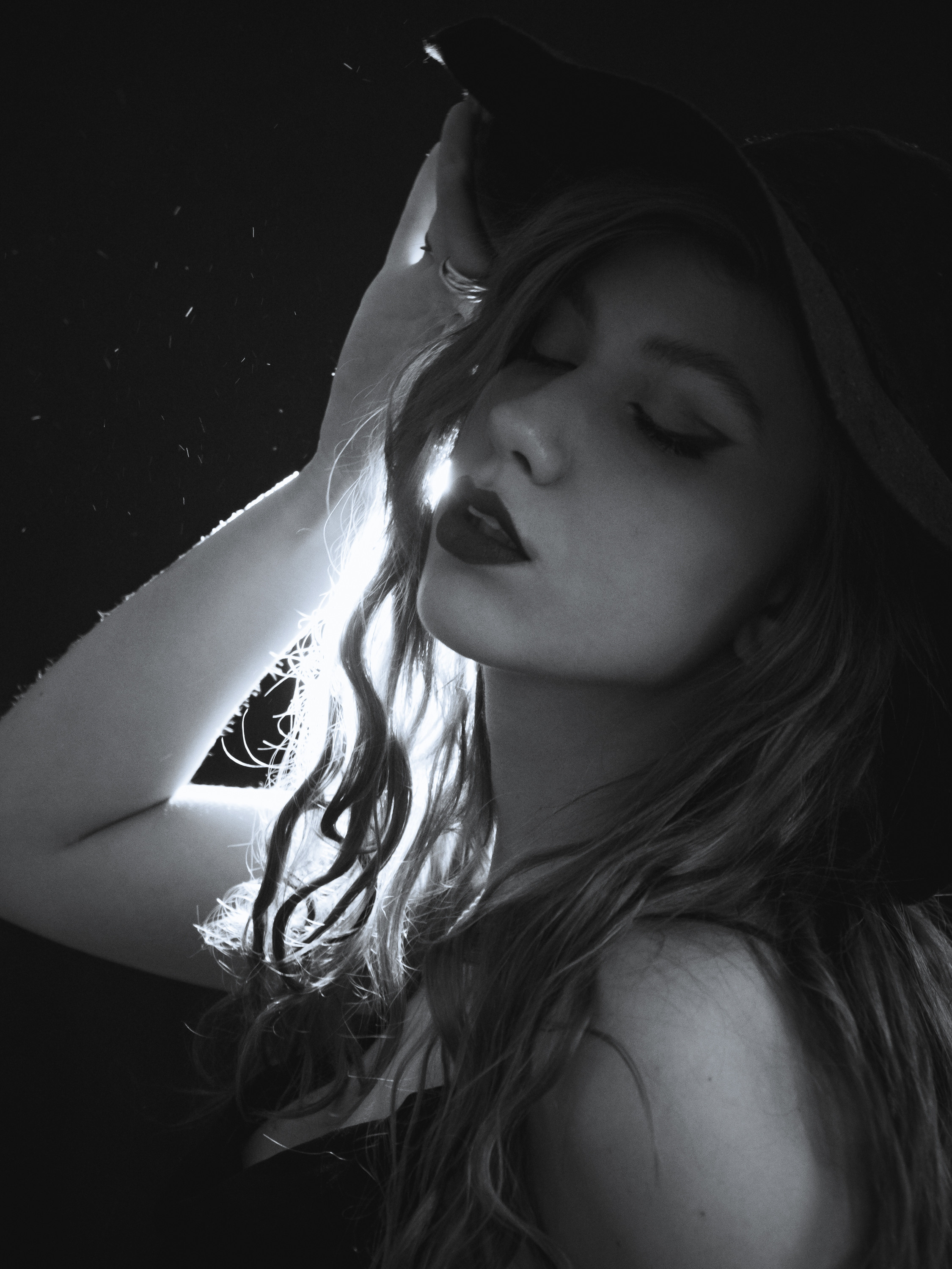 Фотосессия с постоянным светом, отработка света. Модель Ксения. Ваш личный фотограф в Москве Антоновская Елена