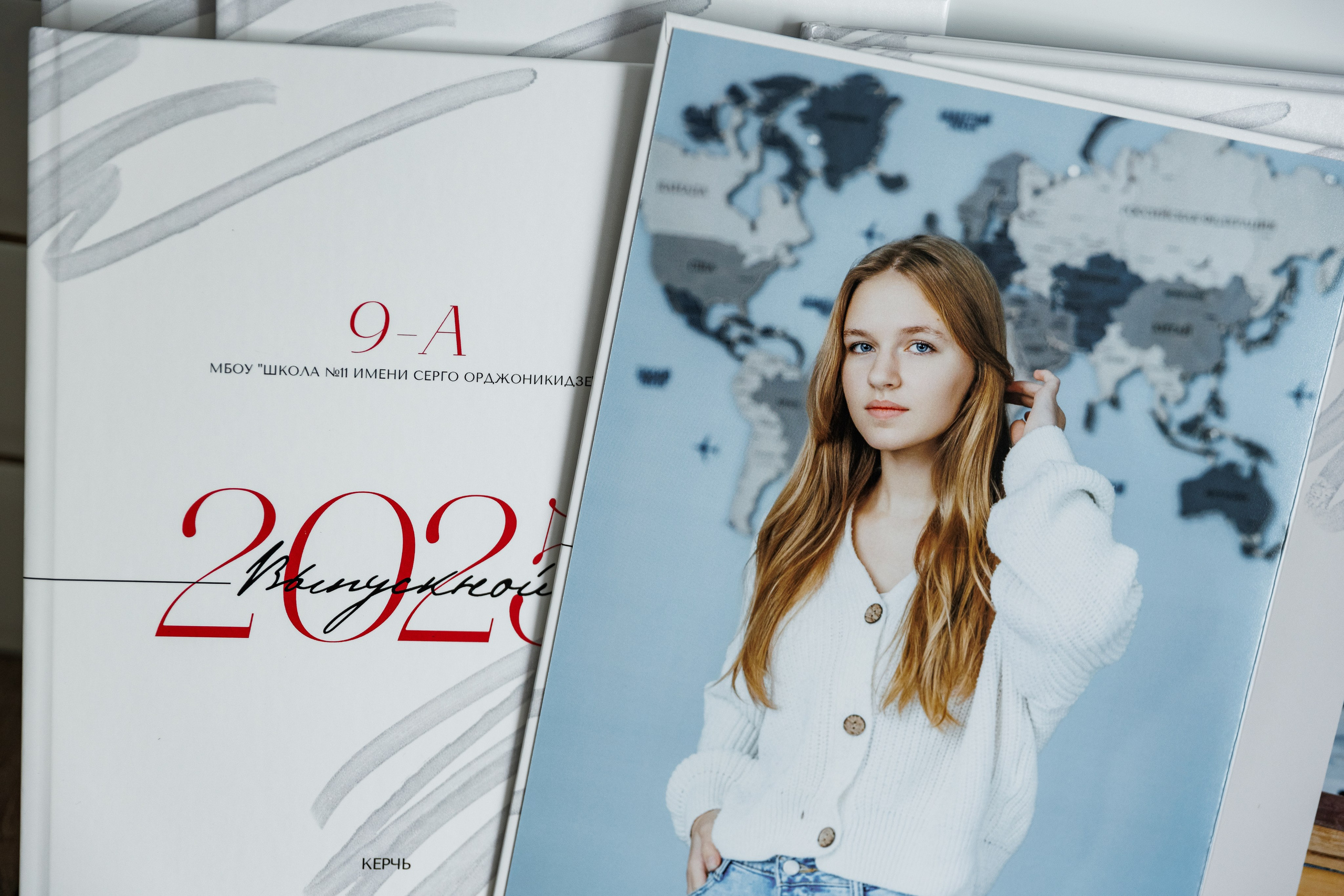 Выпускникам 9 класса 11 школа 2025. ВЫПУСКНЫЕ АЛЬБОМЫ | РОВЕСНИК | КЕРЧЬ