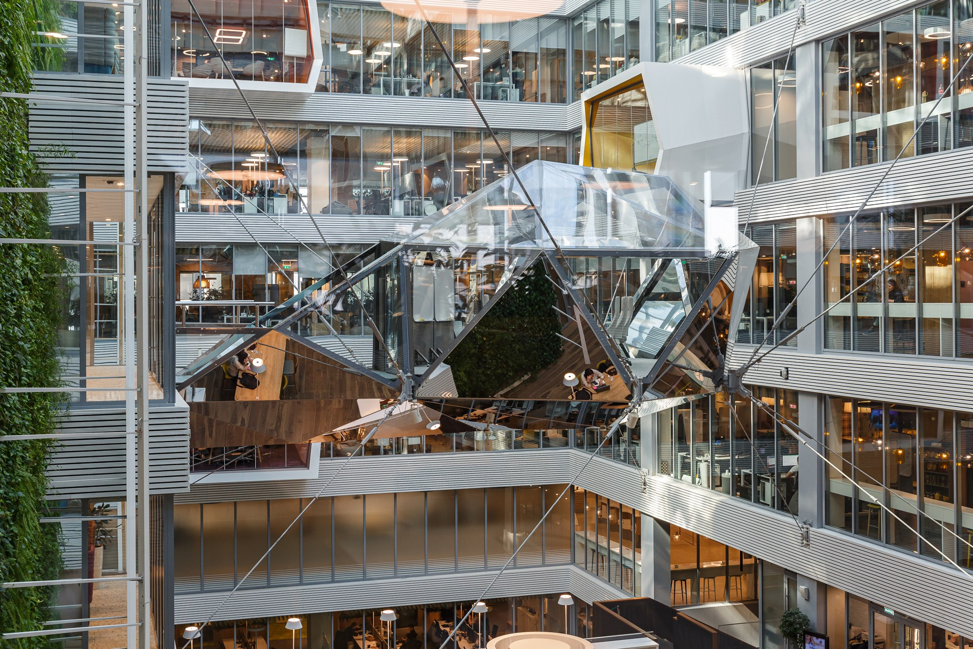 Сбер. Фотограф Ксения Колесникова. Интерьерная и портретная съемка в Москве