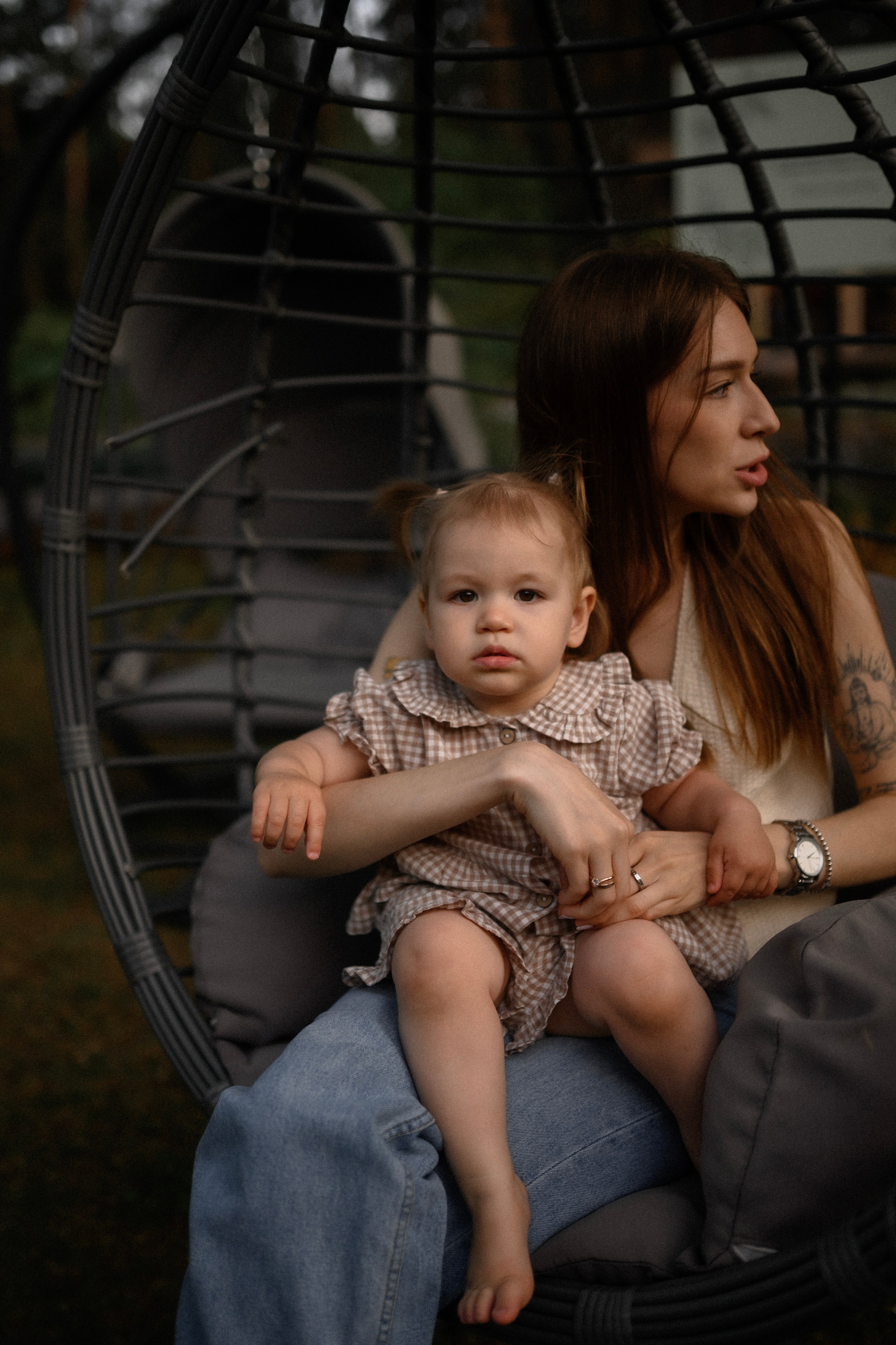 Надя и Алиса в ресторане Кедр. Семейный и свадебный lifestyle-фотограф в Москве Мария Петрова