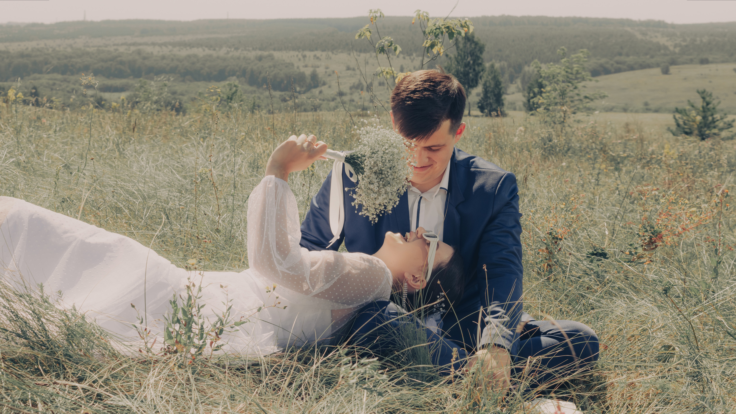 Свадебное лавстори 12.08.2023. Фотограф Набережные Челны Лысенков Олег