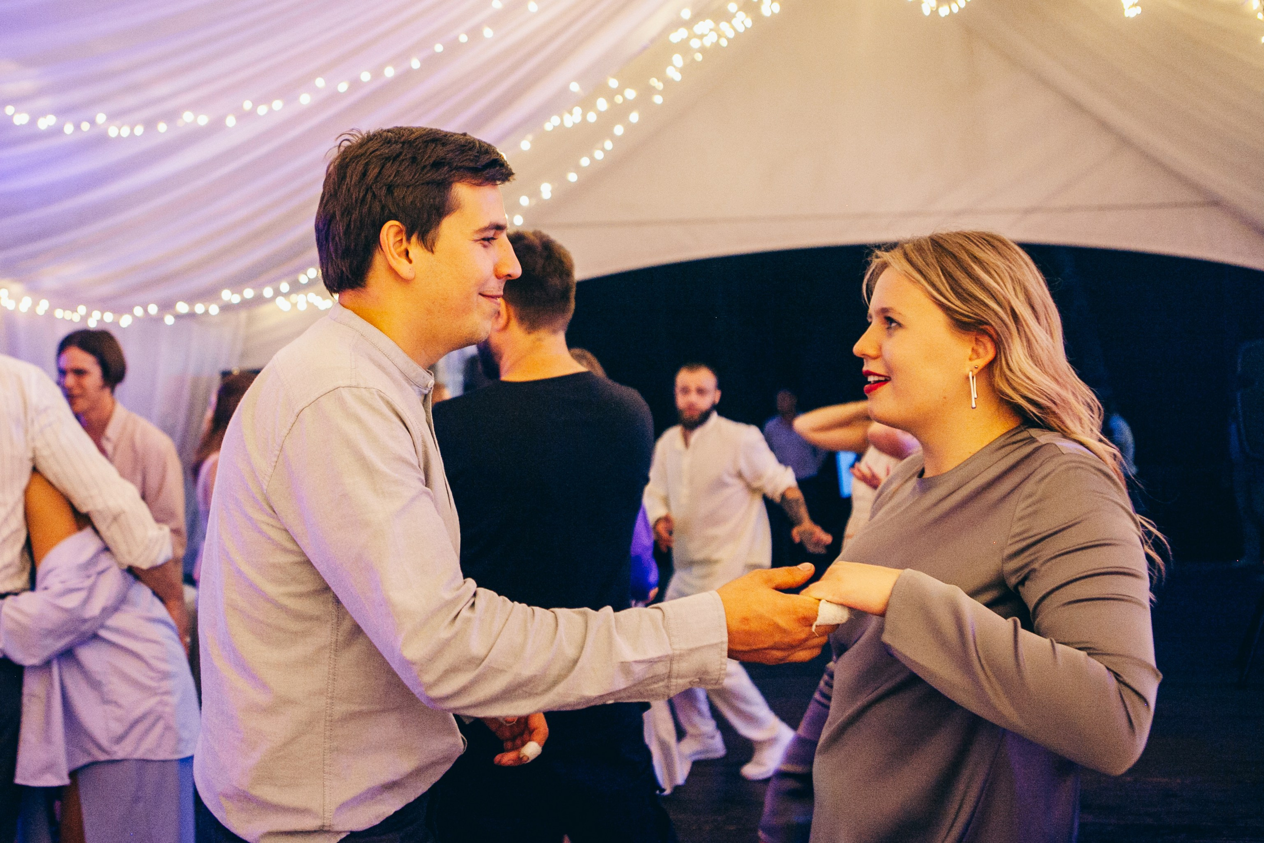 Свадебная фотосессия в отеле hartwell hotel и на патриарших прудах. Фотограф Ольга Ефремова