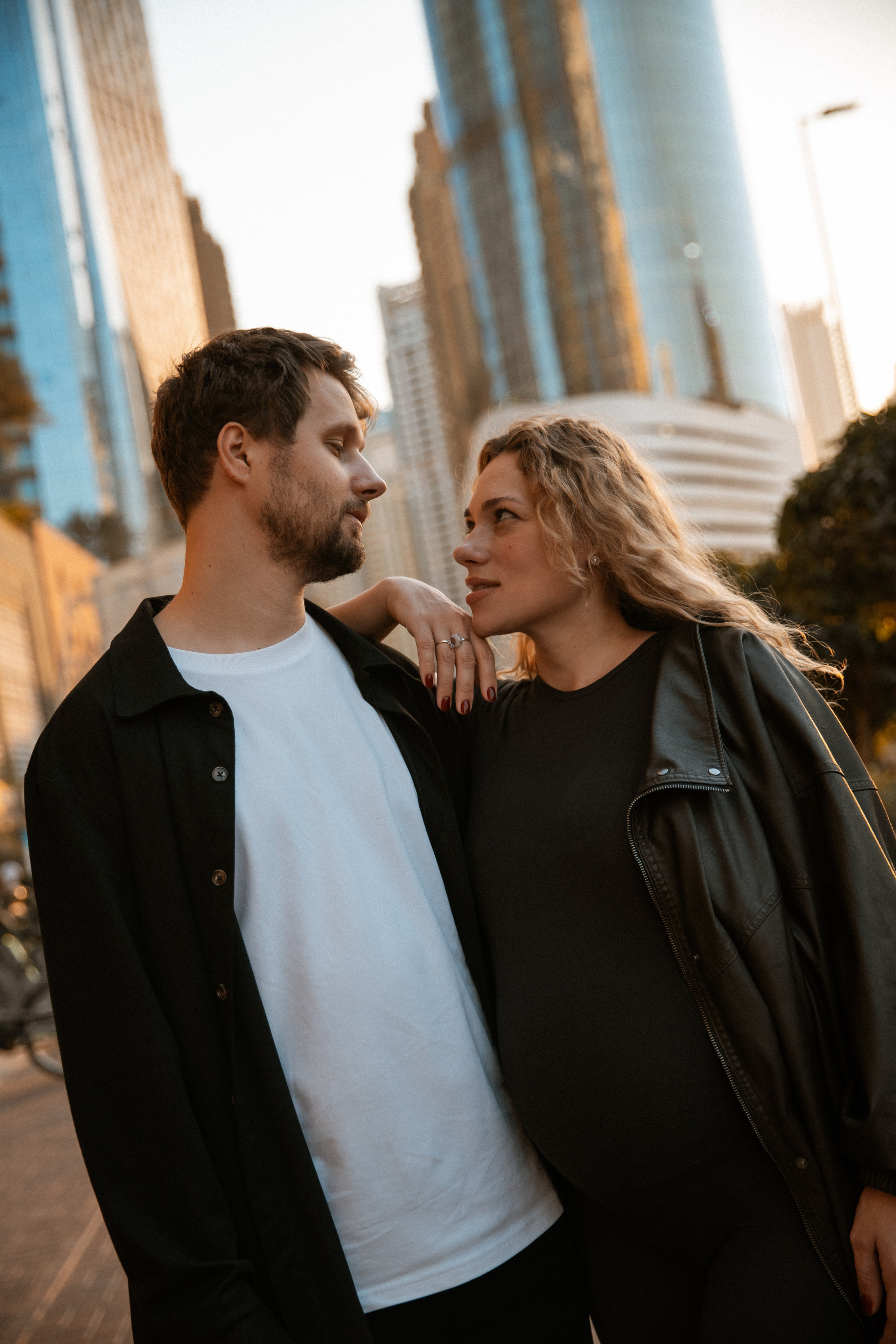 Street Style pregnancy. Валерия Солнцева свадебный и семейный фотограф