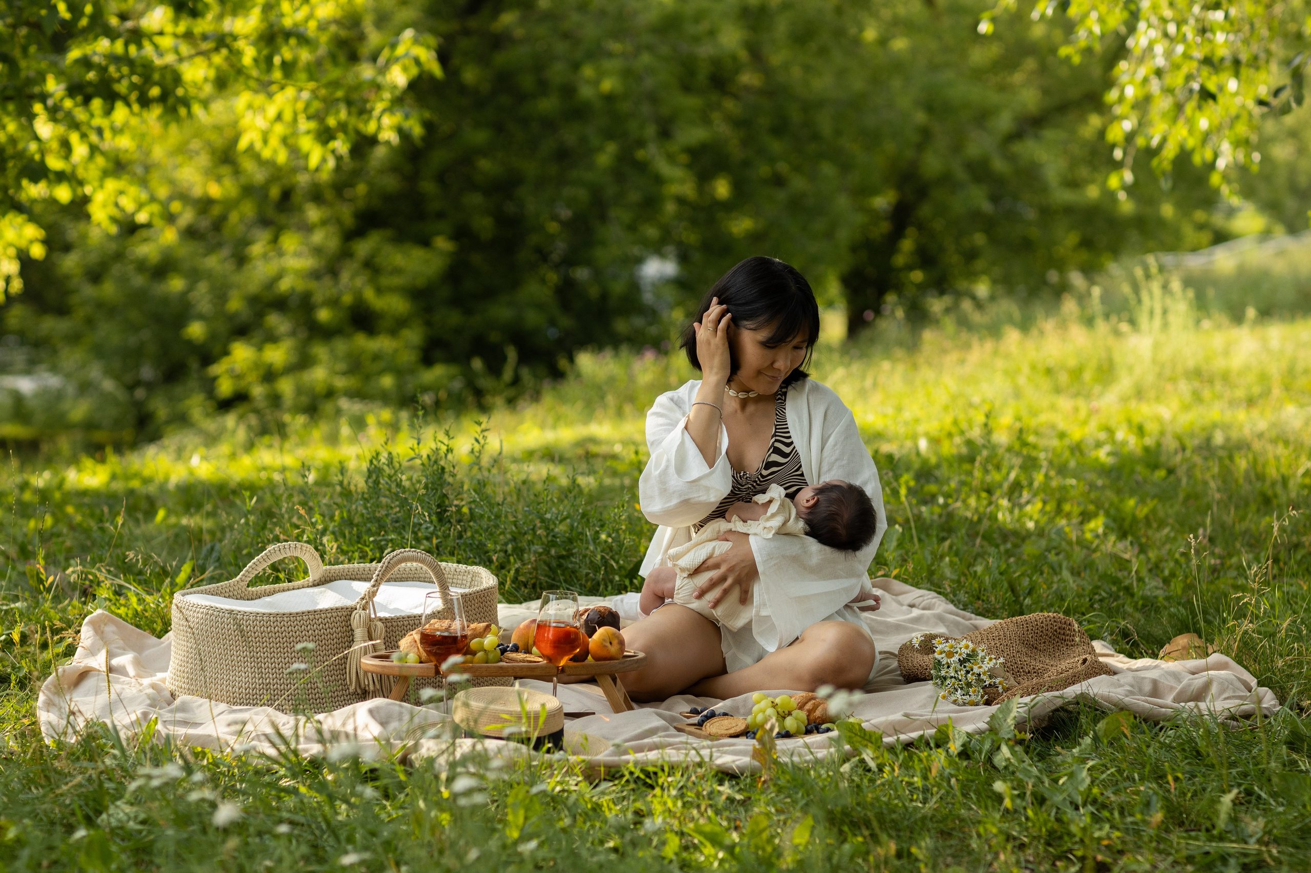 1 месяц Саше — летний пикник в парке. Семейный и детский фотограф в Москве Олеся Маркина