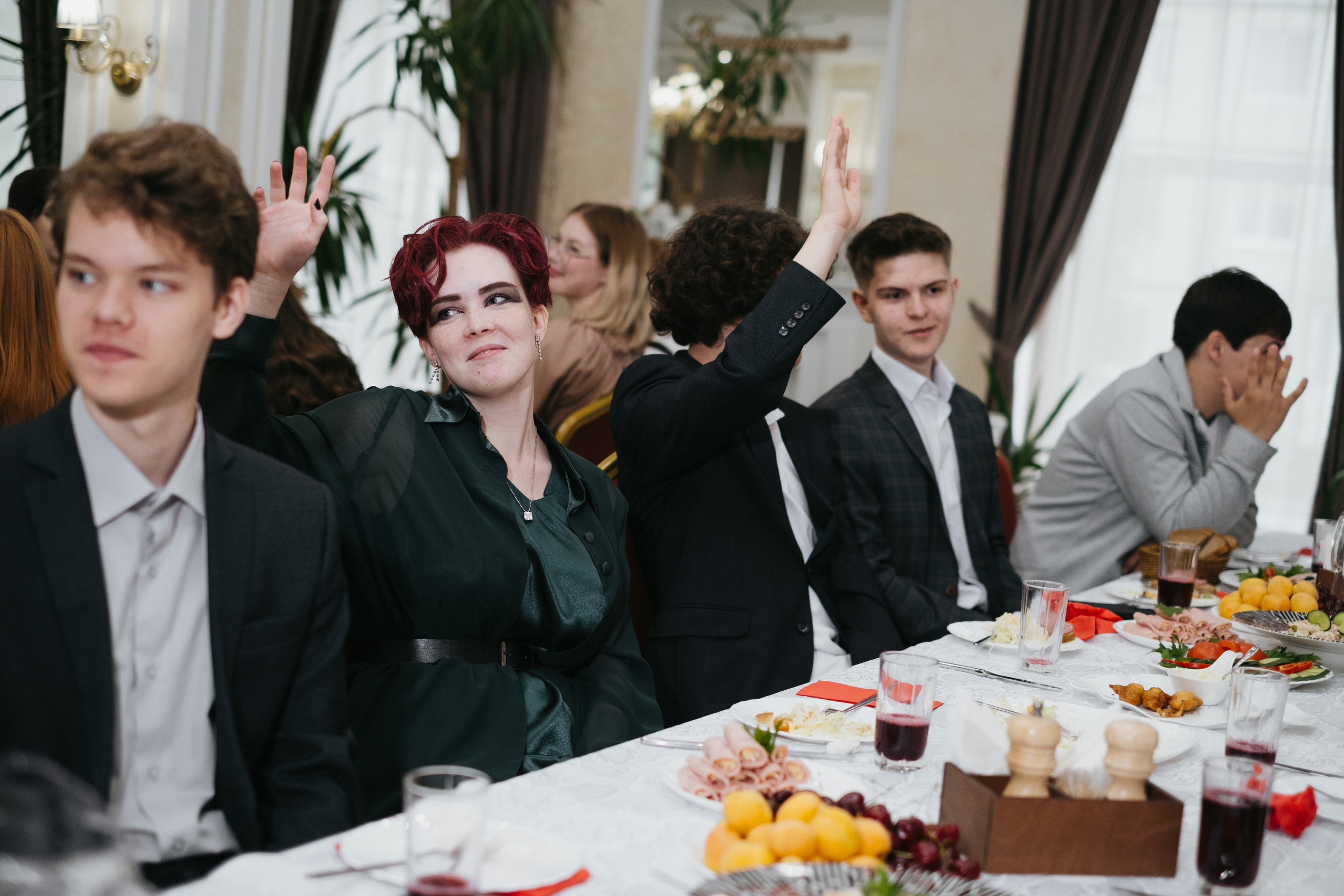 Выпускной 11 класс школы № 30. Свадебный и репортажной фотограф Денис Ожигин в Краснодаре и Краснодарском крае