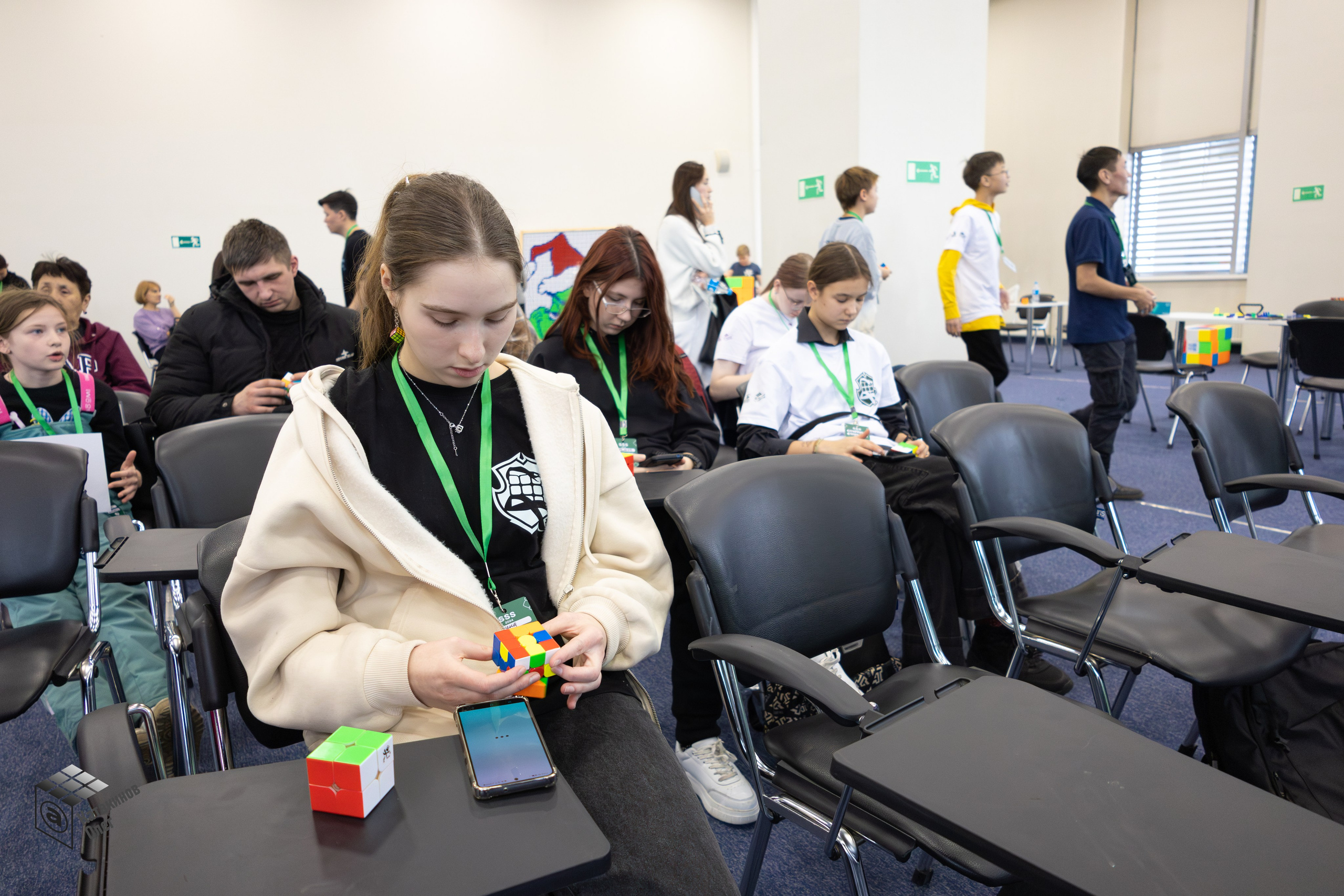 FEFU Snake Speedcubing Showdown 2024. Олег Катакинов| Репортажный фотограф в городе у моря (Владивосток)