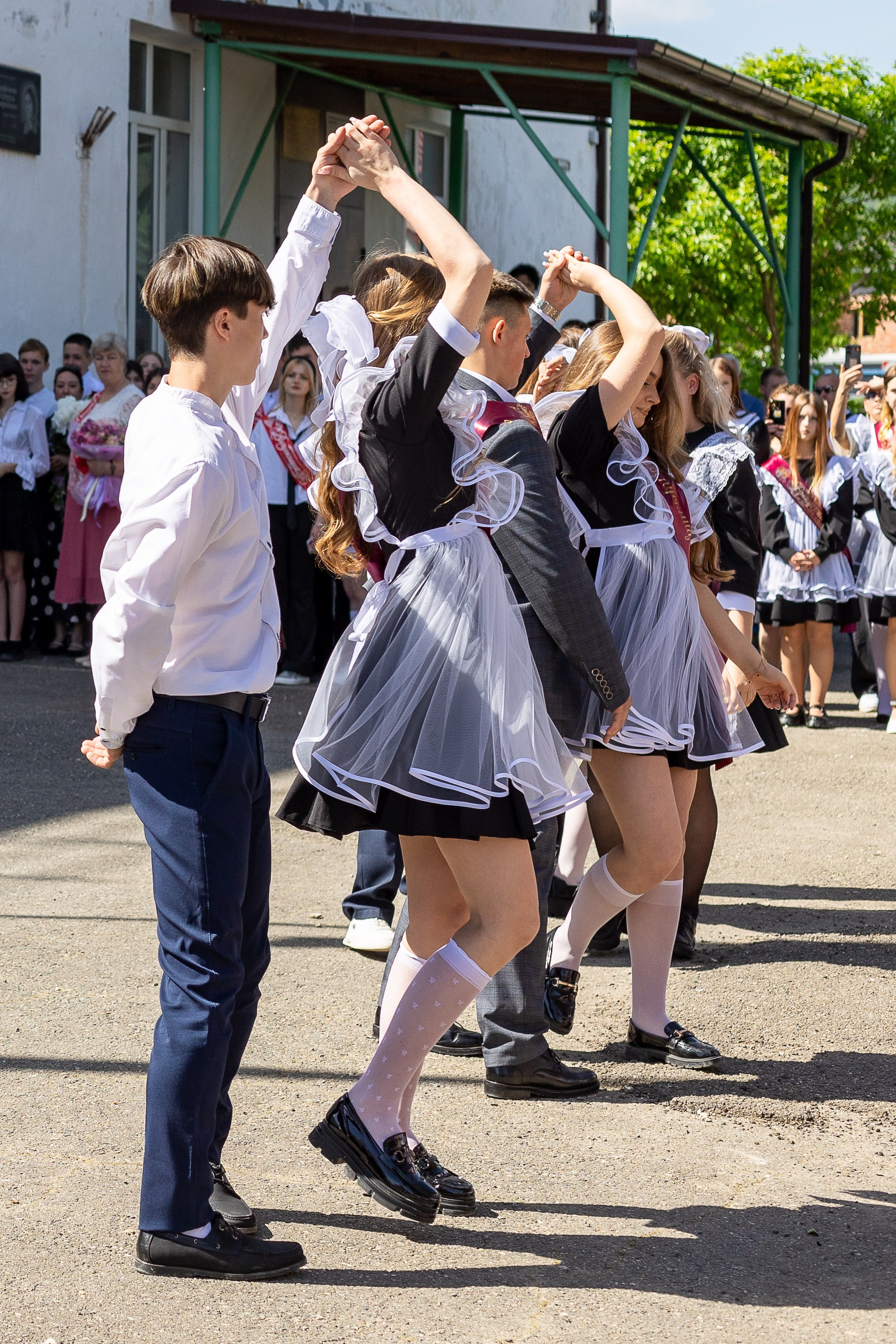 Последний звонок. Выпускные альбомы Майкоп, Краснодар Елена Золотарева