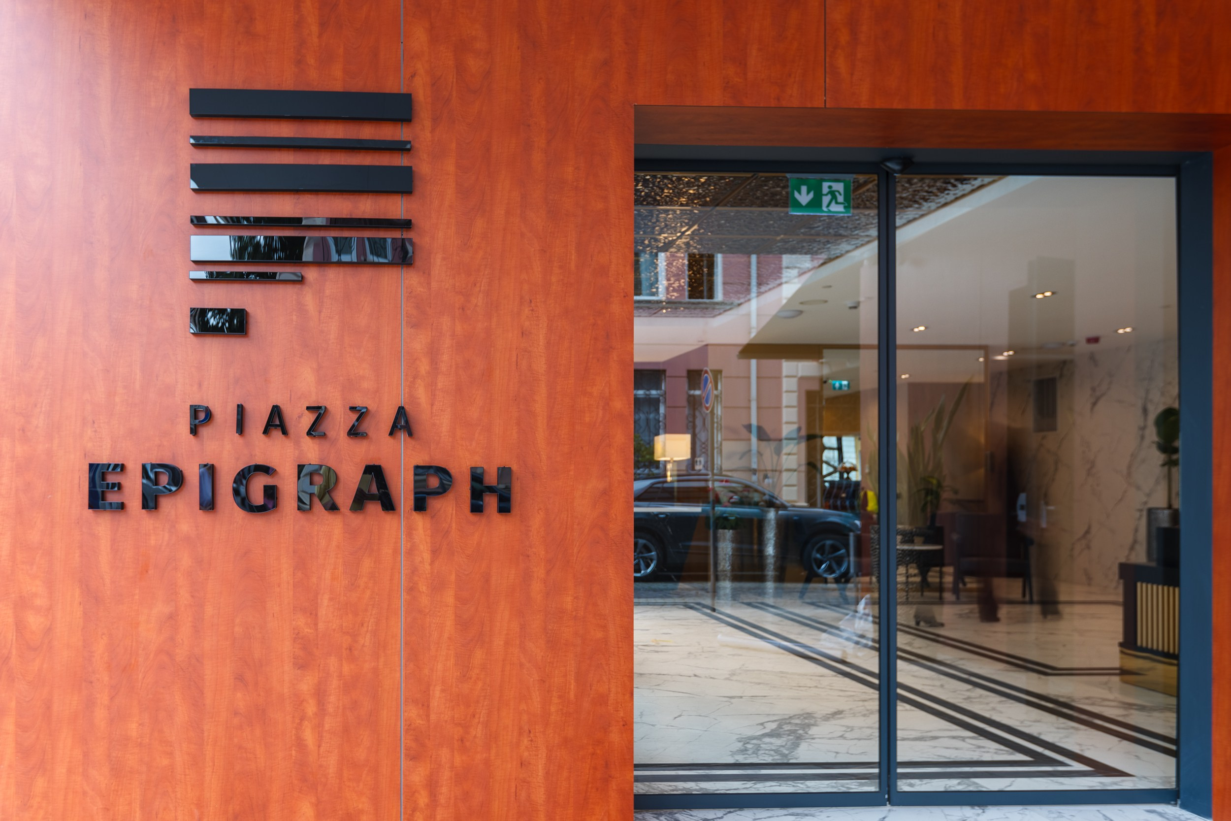 HOTEL PIAZZA EPIGRAPH (BATUMI). Режиссёр, клипмейкер, фотограф — Андрей Охота