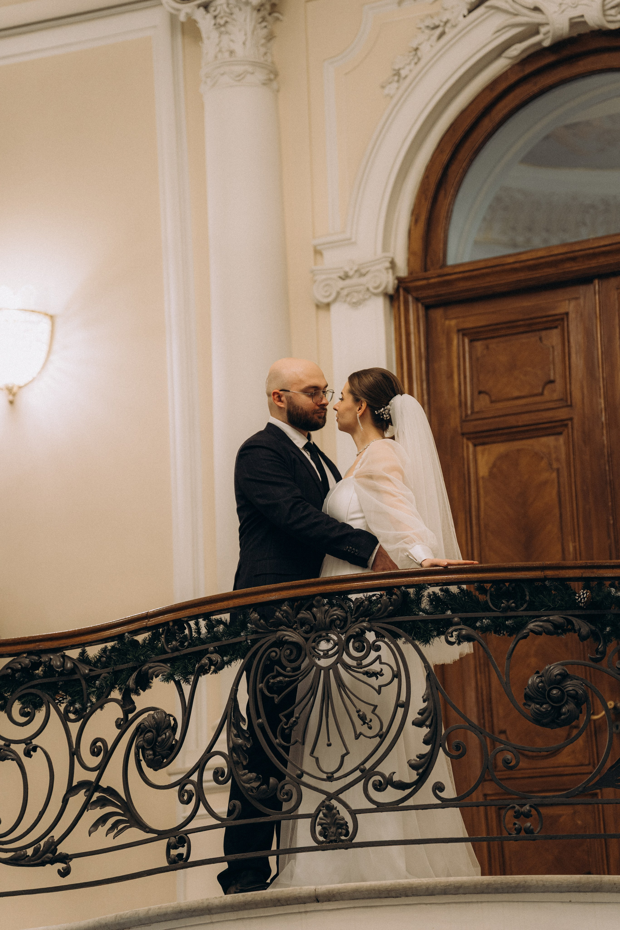 СВАДЕБНАЯ СЬЕМКА ВО ВТОРОМ ДВОРЦЕ (ДЕКАБРЬ) ТАКЖЕ СЬЕМКА В СТУДИИ НА ЧЕРНЫШЕВСКОЙ. Профессиональный фотограф, Санкт-Петербург — Виктория Богомолова