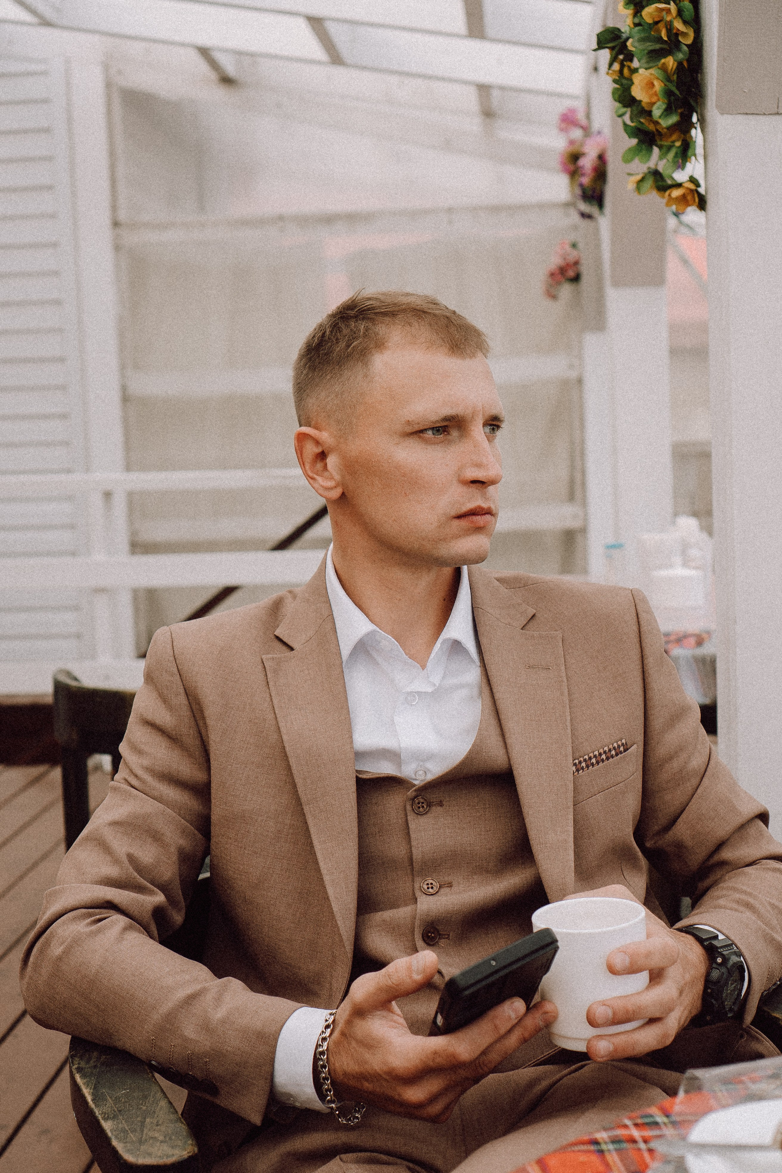 СВАДЕБНАЯ ФОТОСЕССИИЯ ПАРЫ В ГОРОДЕ ПРИОЗЕРСК В СОСНОВОМ ЛЕСУ И С ПИКАПОМ. Профессиональный фотограф, Санкт-Петербург — Виктория Богомолова