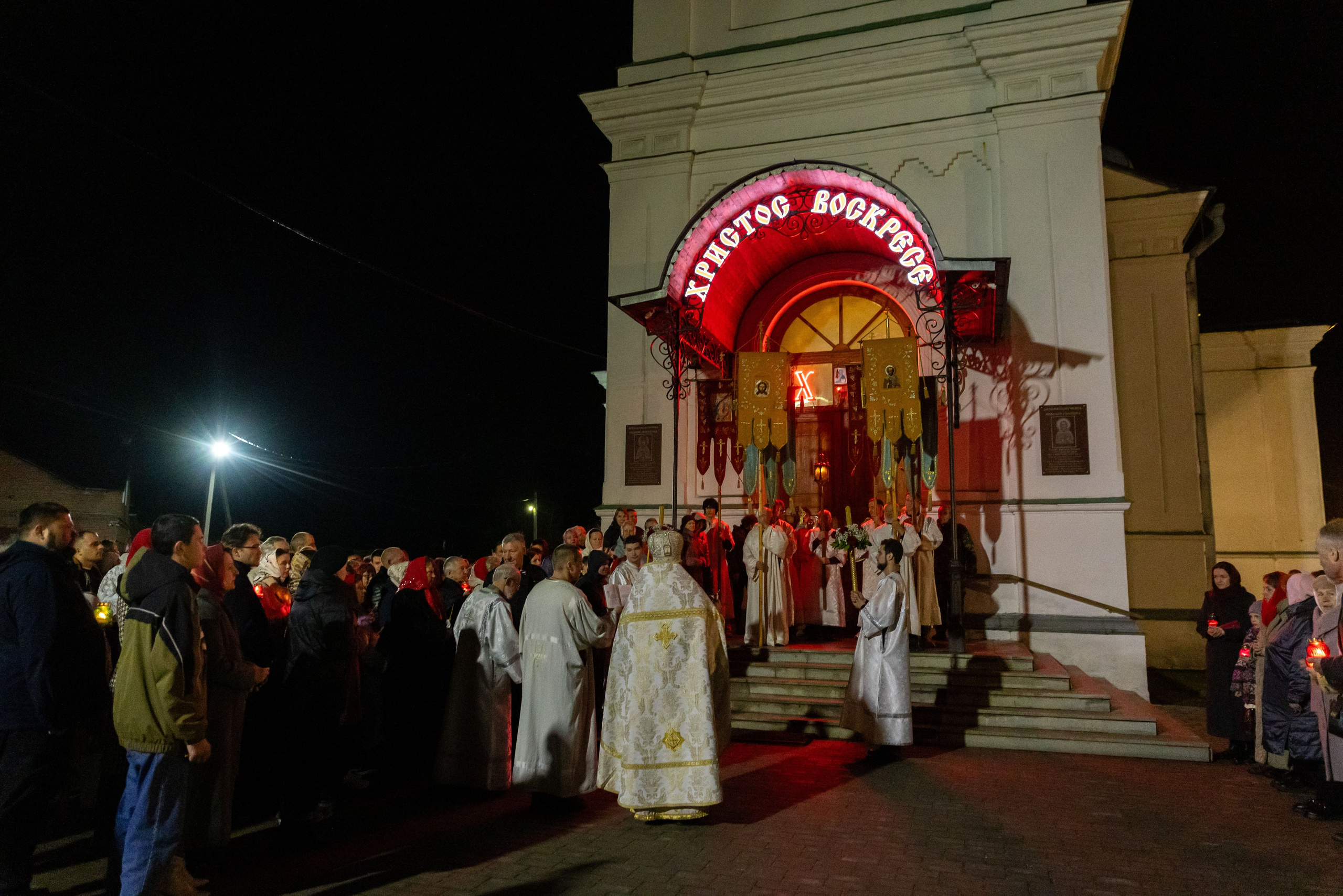 Пасха Воскресенский храм с Ашитково. Семейный и детский фотограф Анна Петракова