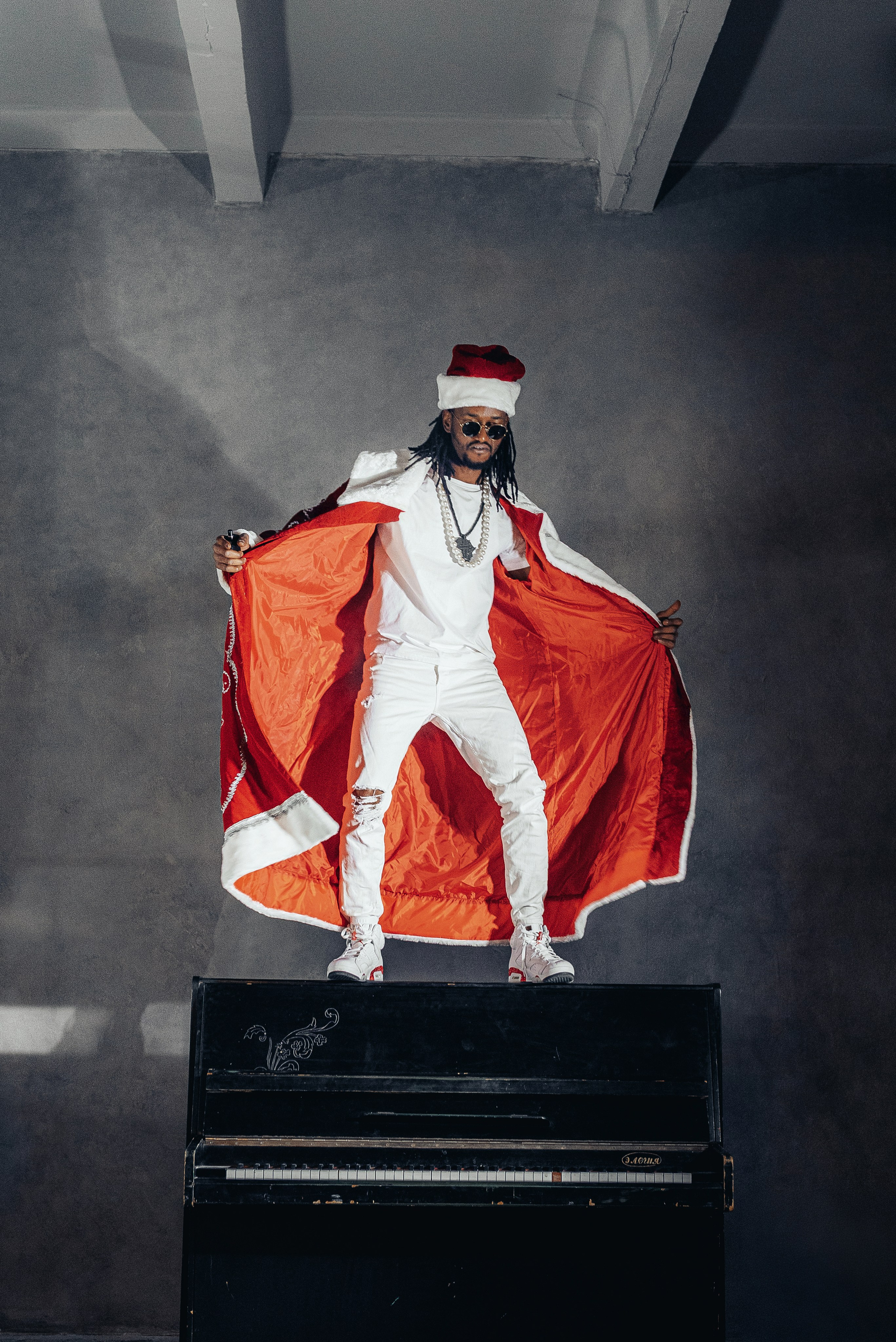 Не Дед мороз