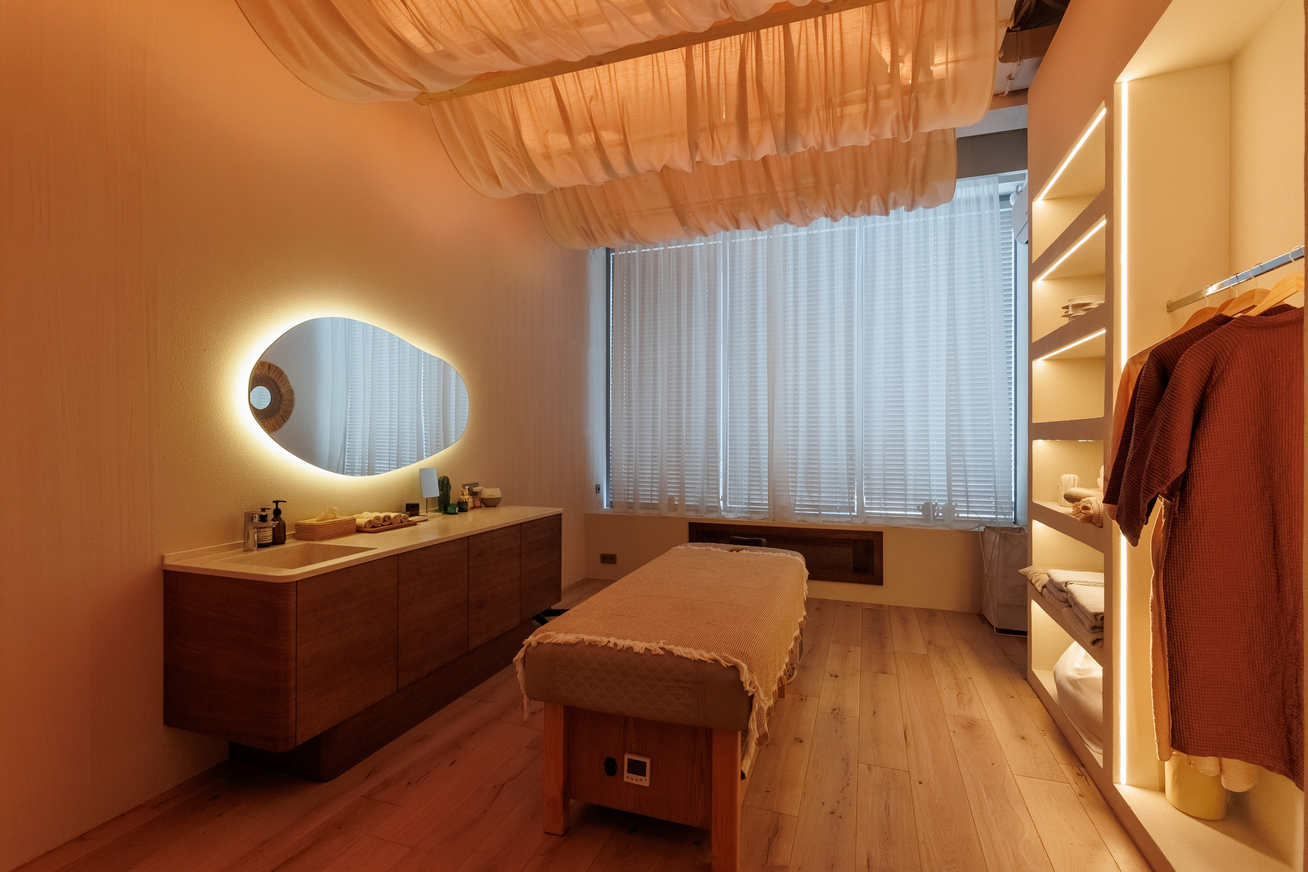 Интерьеры и выставки. Фотограф Сергей Лукьянов @xapeton_photo Москва