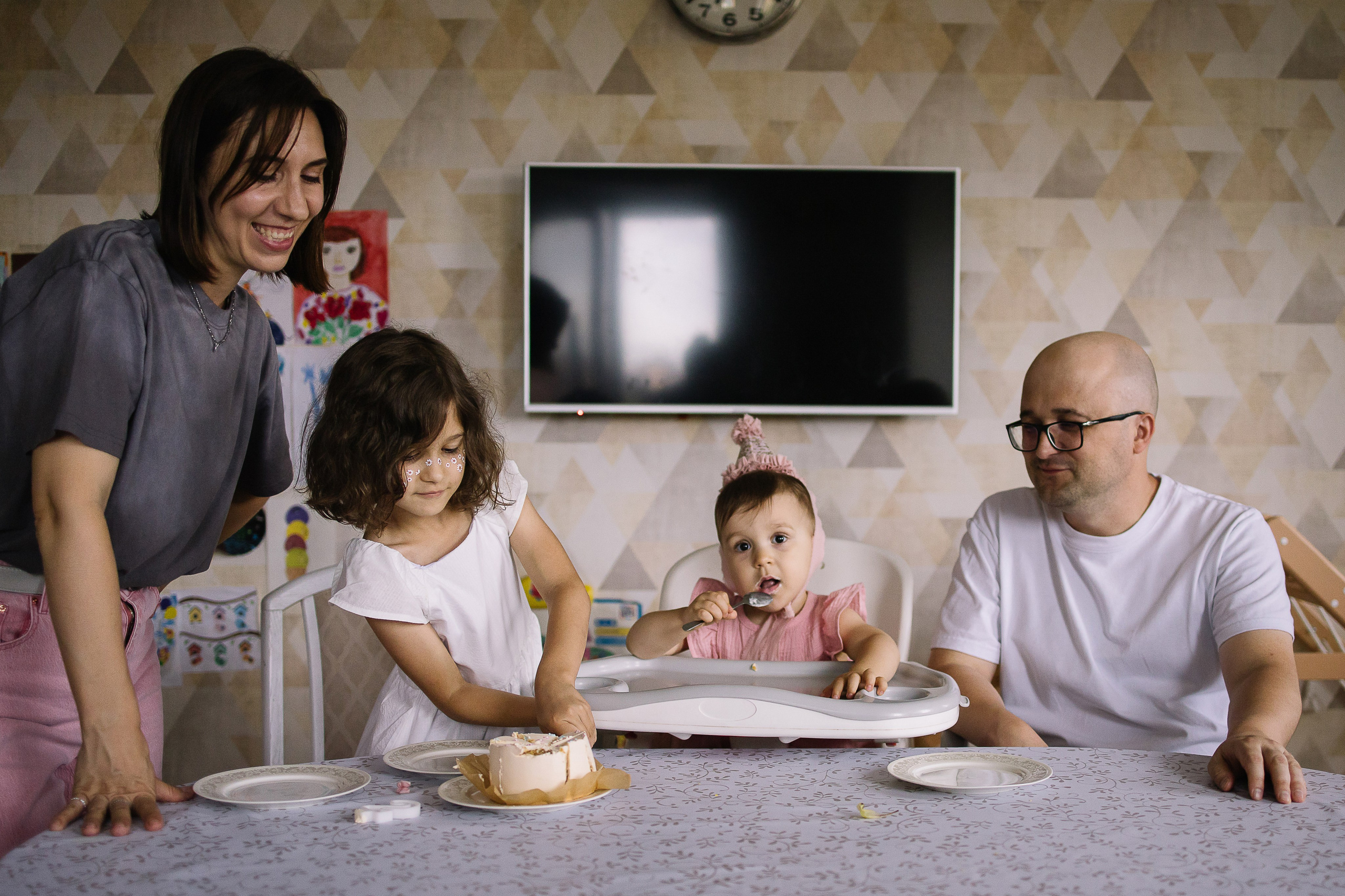 Домашняя семейная фотосессия с двумя детьми. Семейный фотограф в Томске Максимова Екатерина