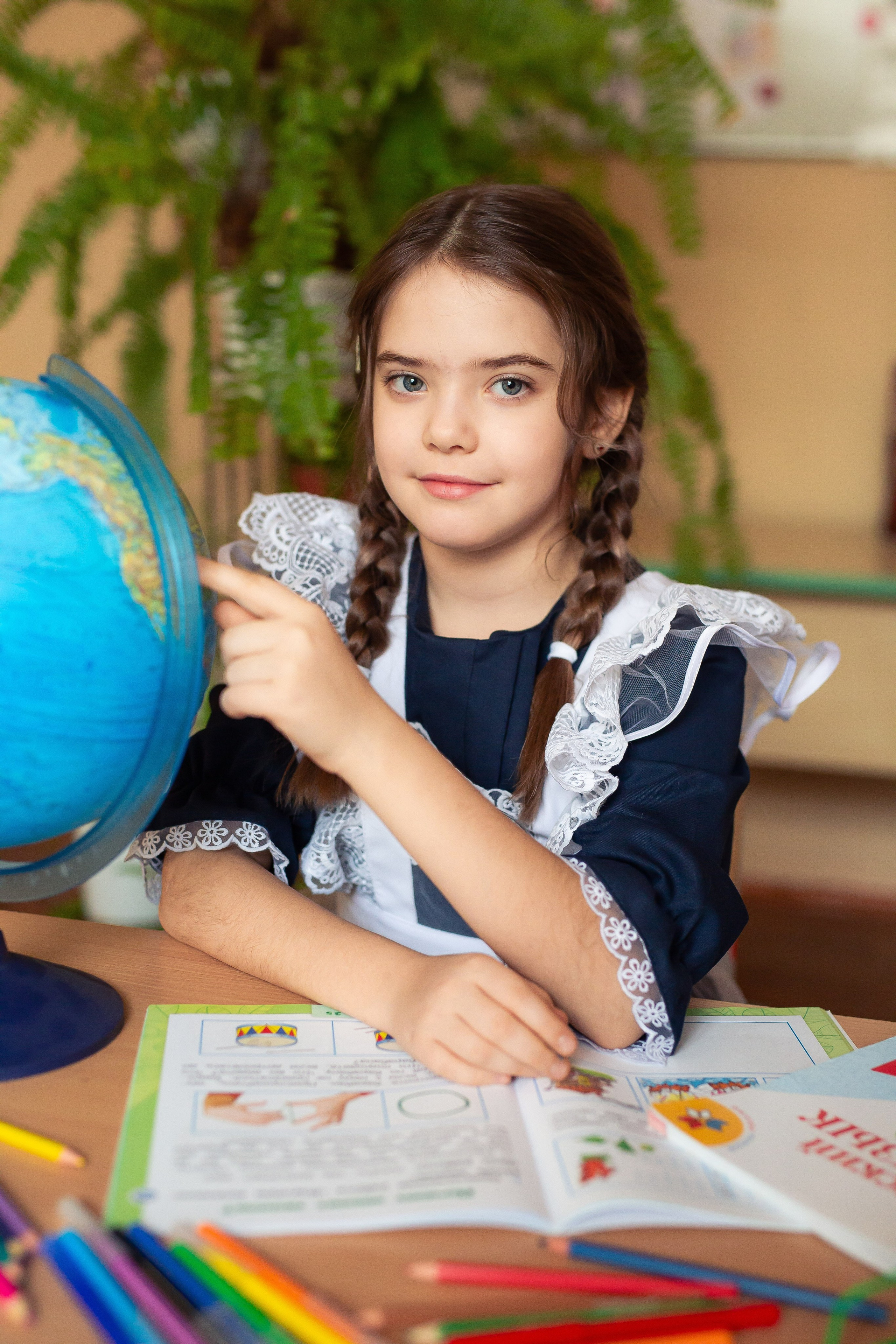 Школьникам. Антон и Татьяна Денисенко