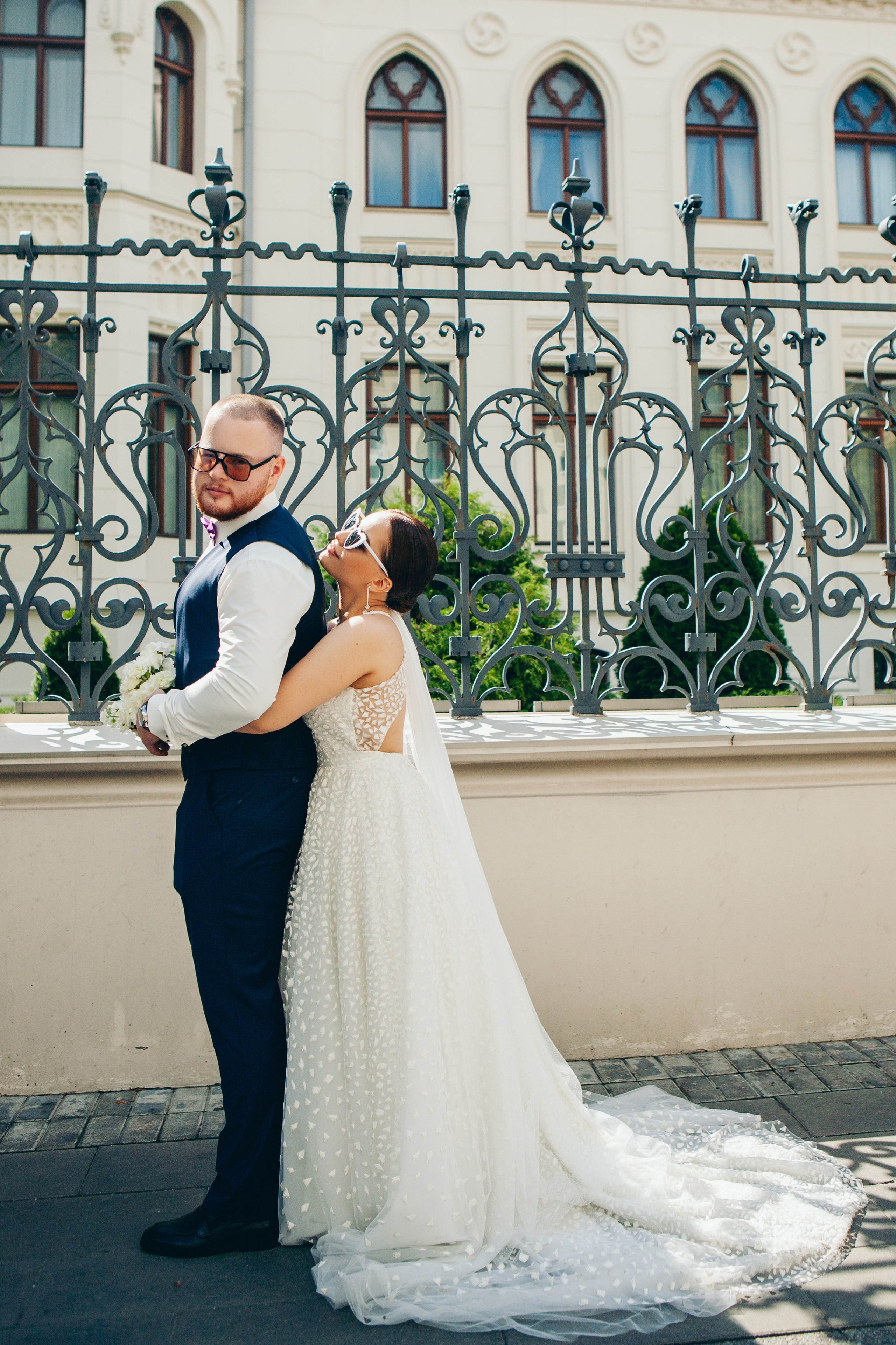 Свадебная фотосессия в отеле hartwell hotel и на патриарших прудах. Фотограф Ольга Ефремова